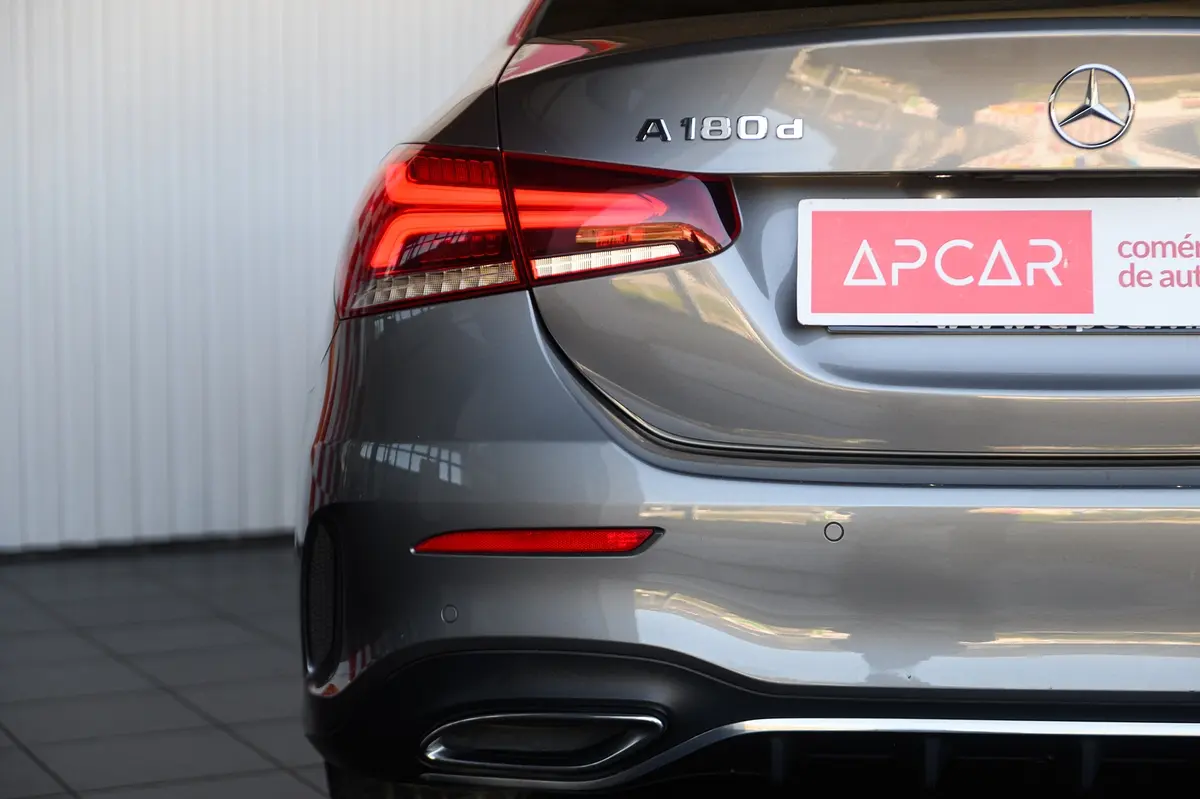 Mercedes-Benz A 180 Limousine d AMG Line Aut. 20