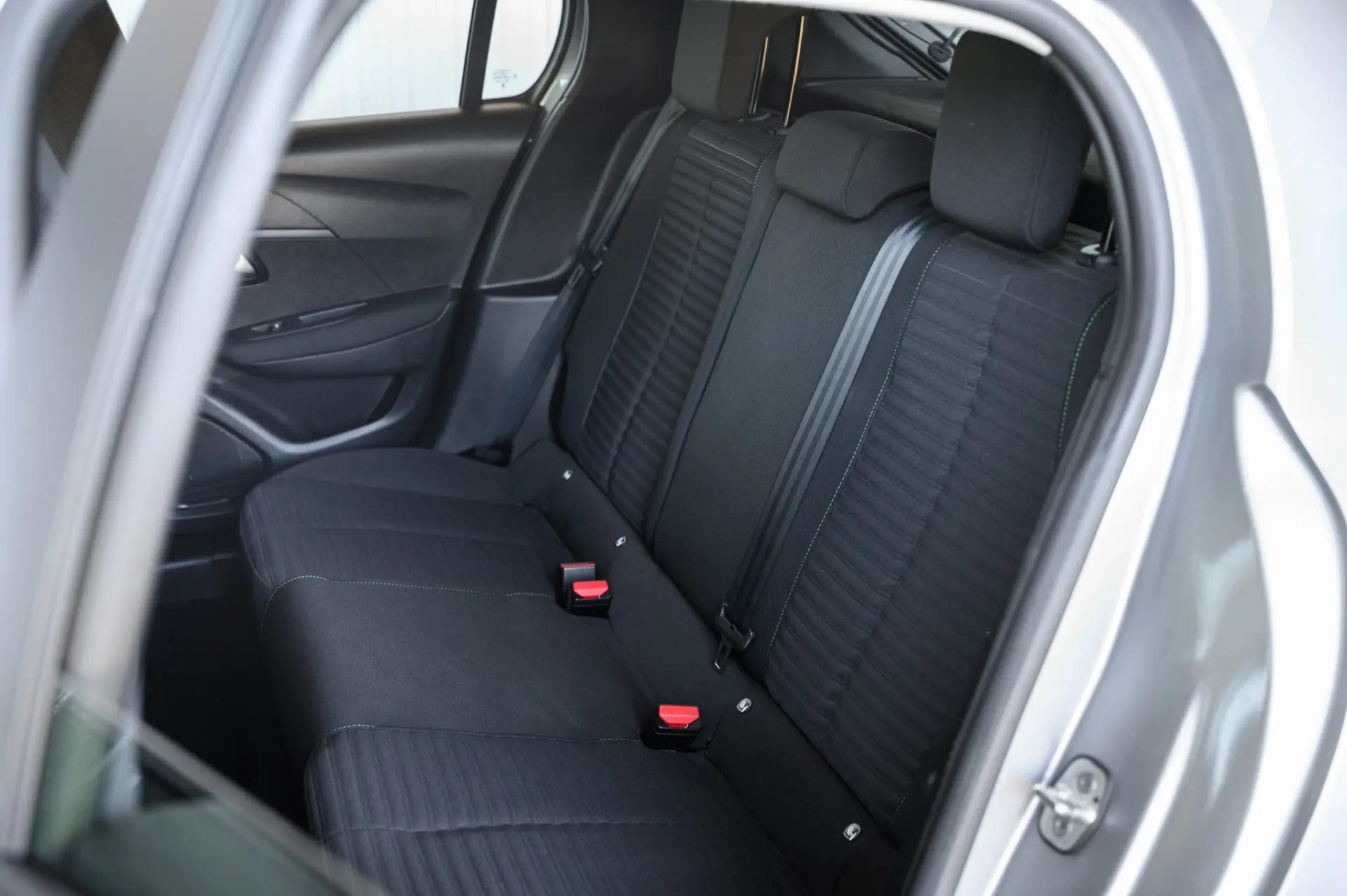 Peugeot 208 1.2 PureTech Active 29