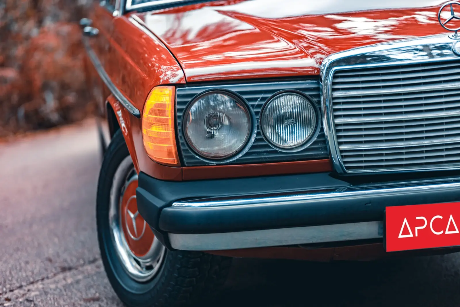Mercedes-Benz 240 D US-Spec 13