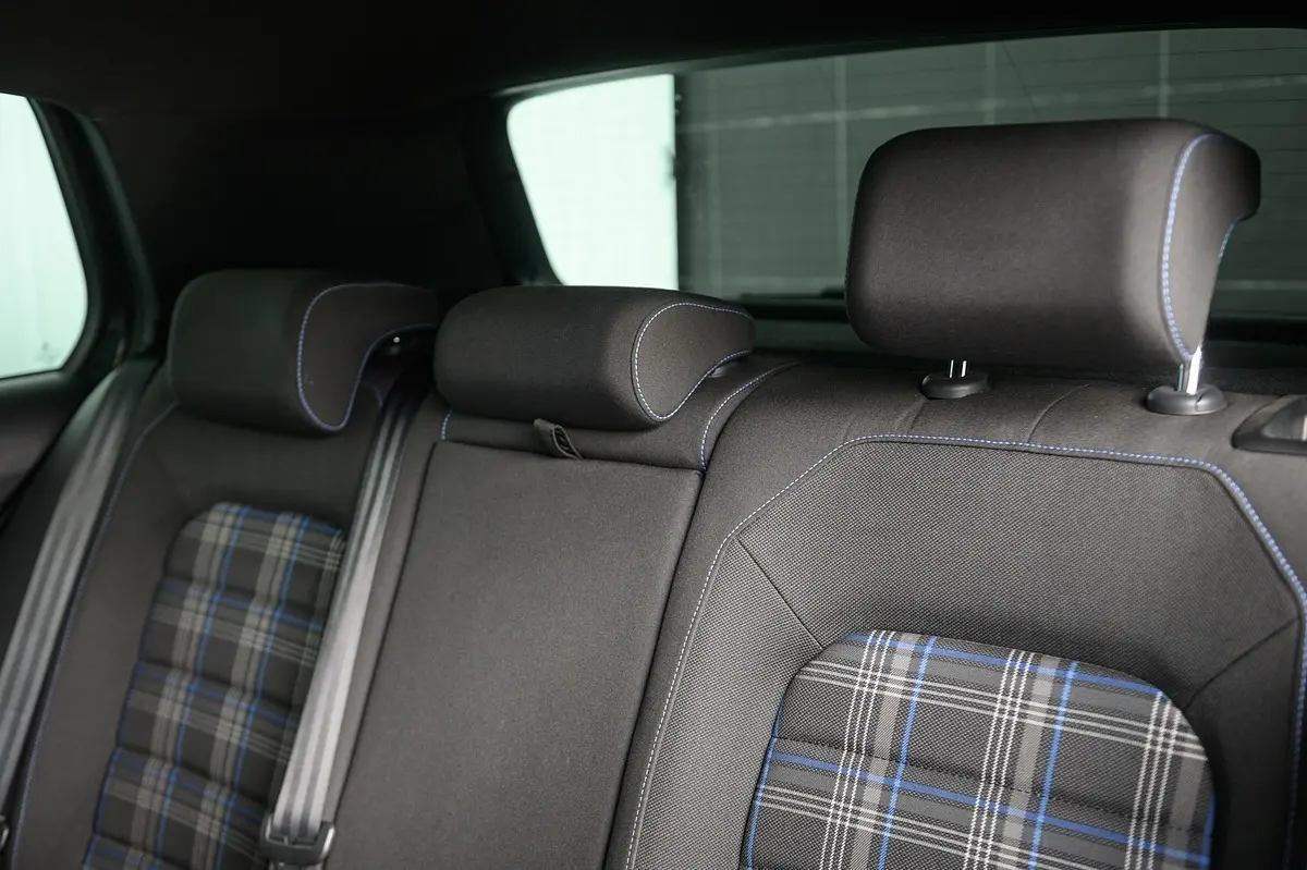 Volkswagen Golf 1.4 GTE Plug-in-Hybrid DSG 27