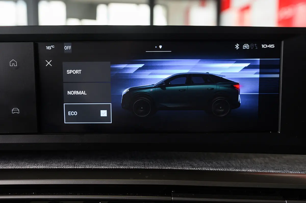 Peugeot 3008 1.2 Hybrid Allure e-DCS6 35