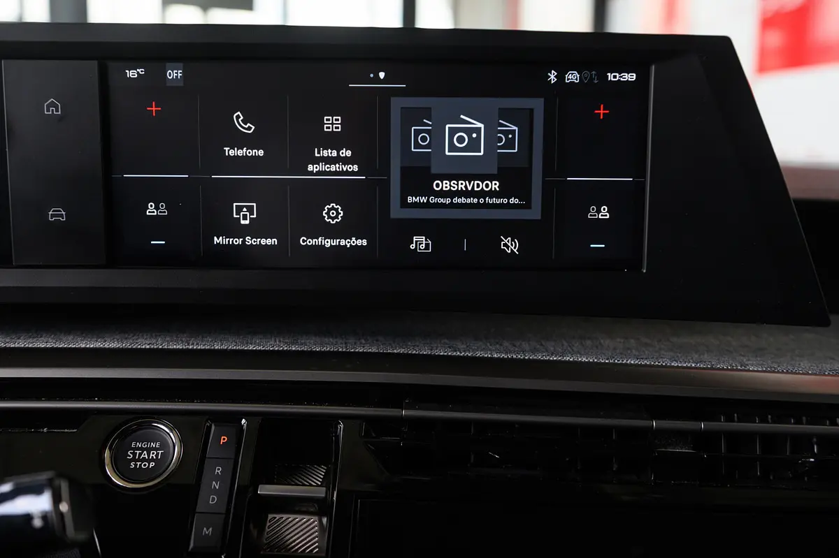 Peugeot 3008 1.2 Hybrid Allure e-DCS6 29