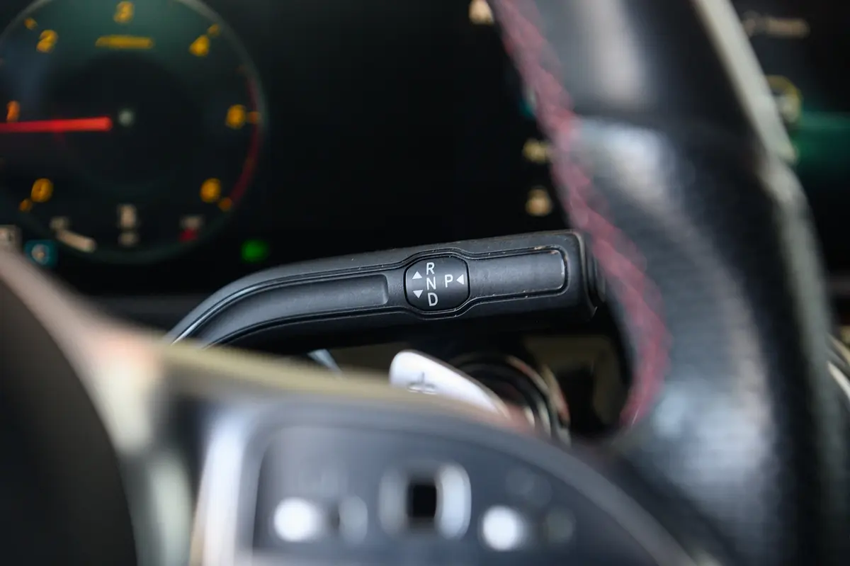 Mercedes-Benz A 180 Limousine d AMG Line Aut. 39