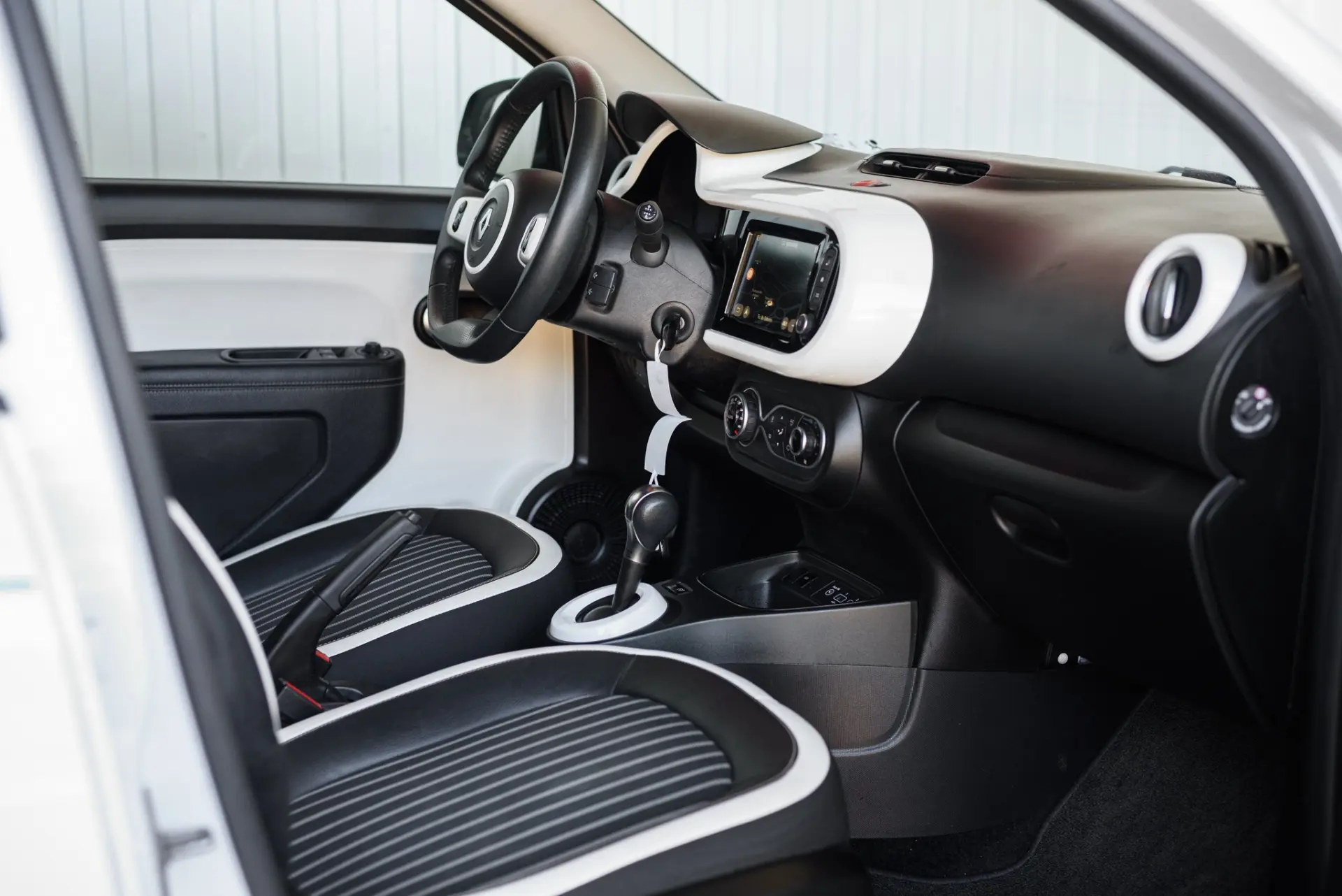 Renault Twingo E-Tech Techno 80 Urban Range 41