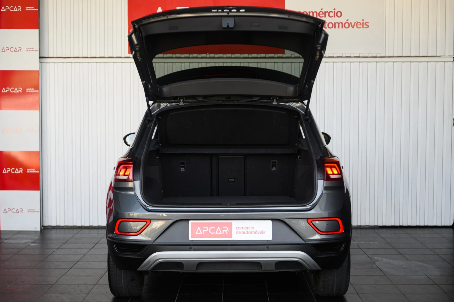 Volkswagen T-Roc 1.0 TSI Life 18