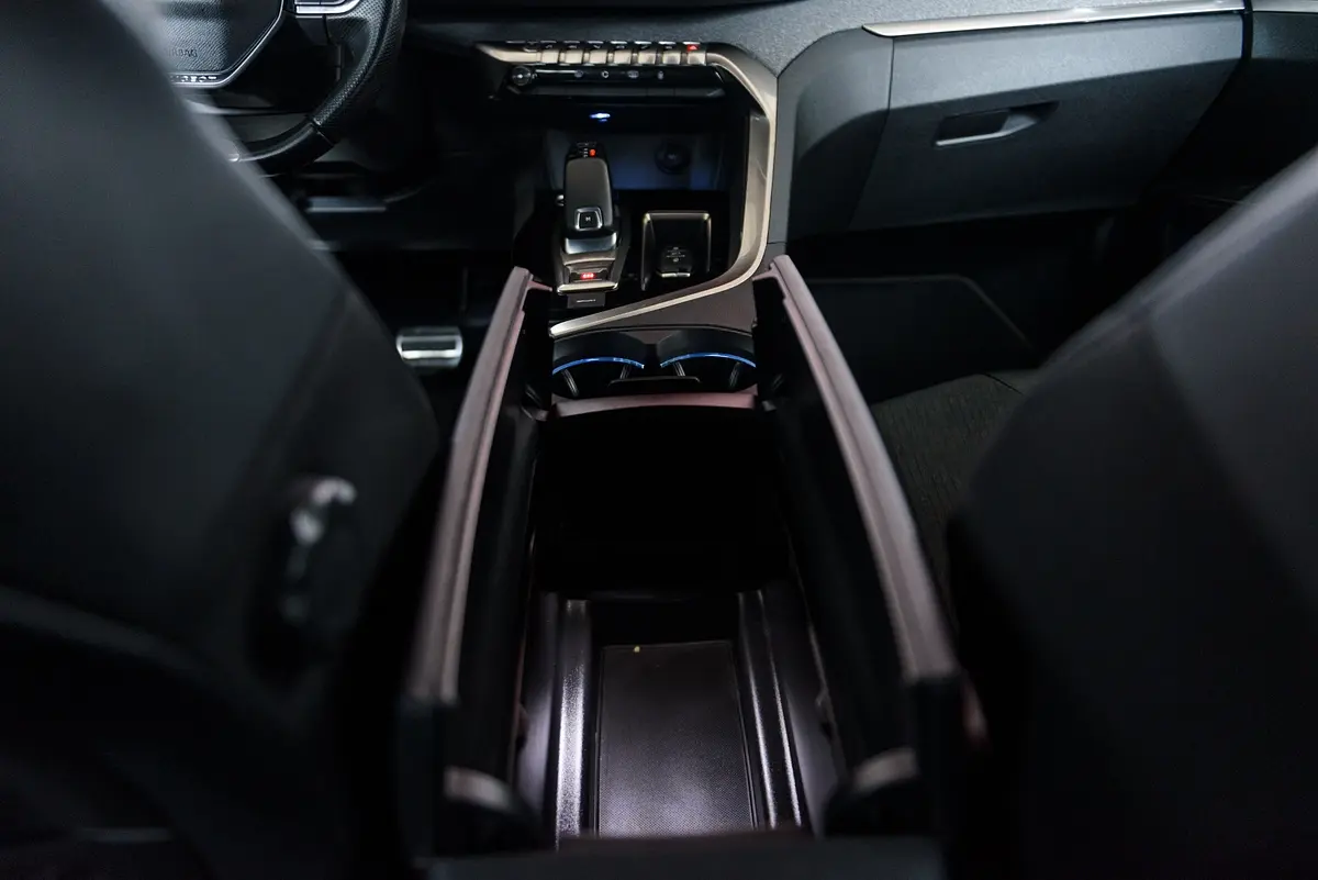 Peugeot 3008 1.5 BlueHDi GT EAT8 80