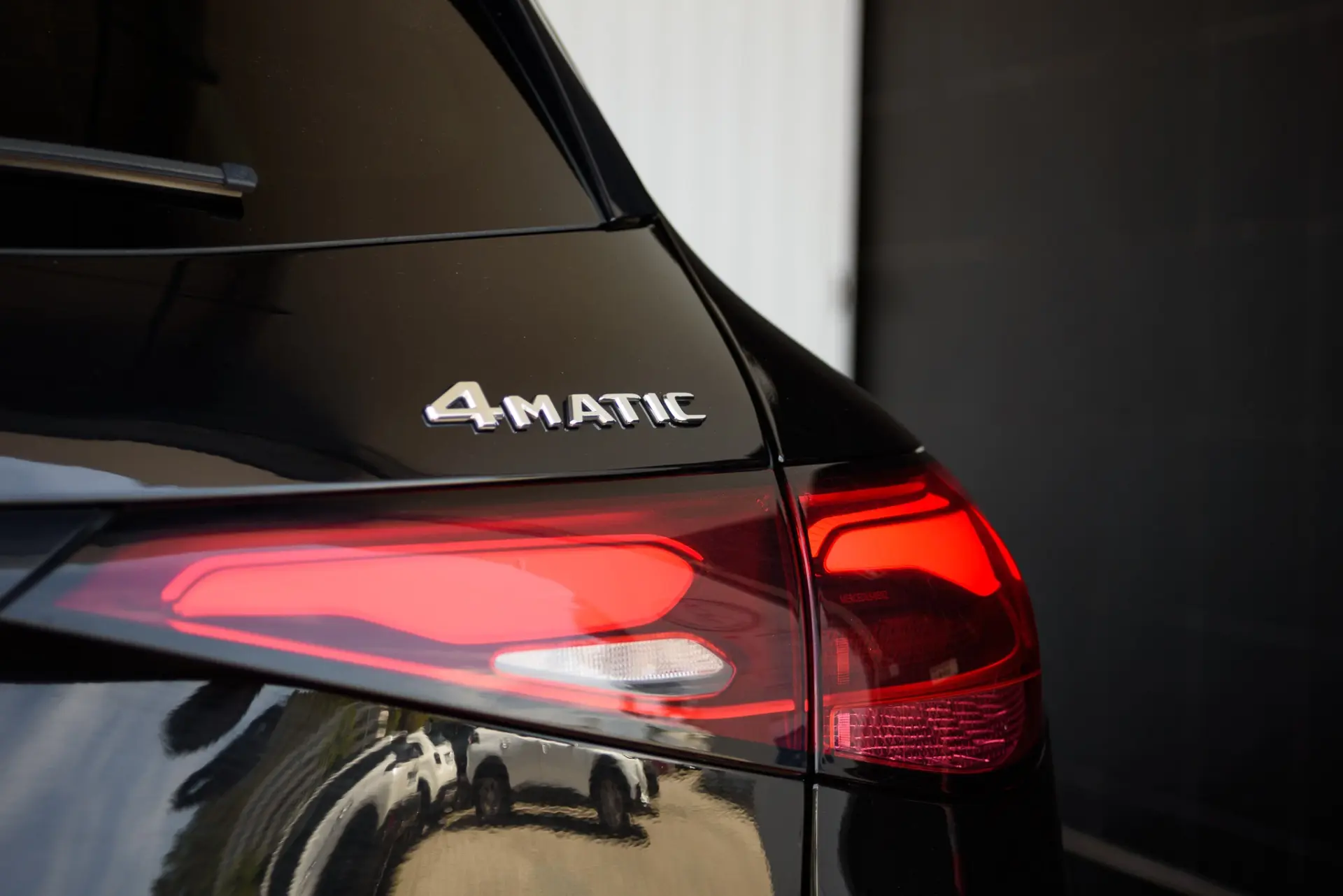 Mercedes-Benz GLC 300 de 4Matic 8