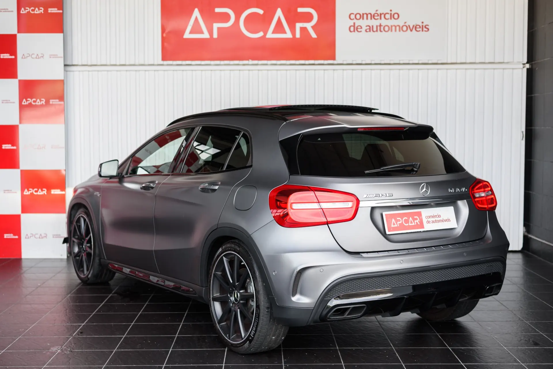 Mercedes-Benz GLA 45 AMG 4-Matic 5