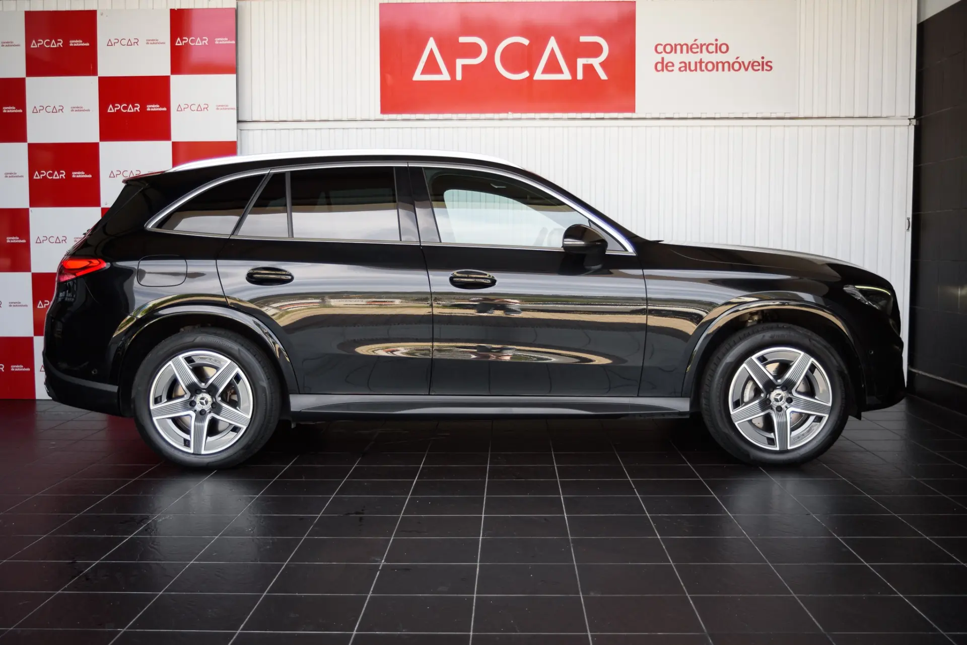 Mercedes-Benz GLC 300 de 4Matic 3