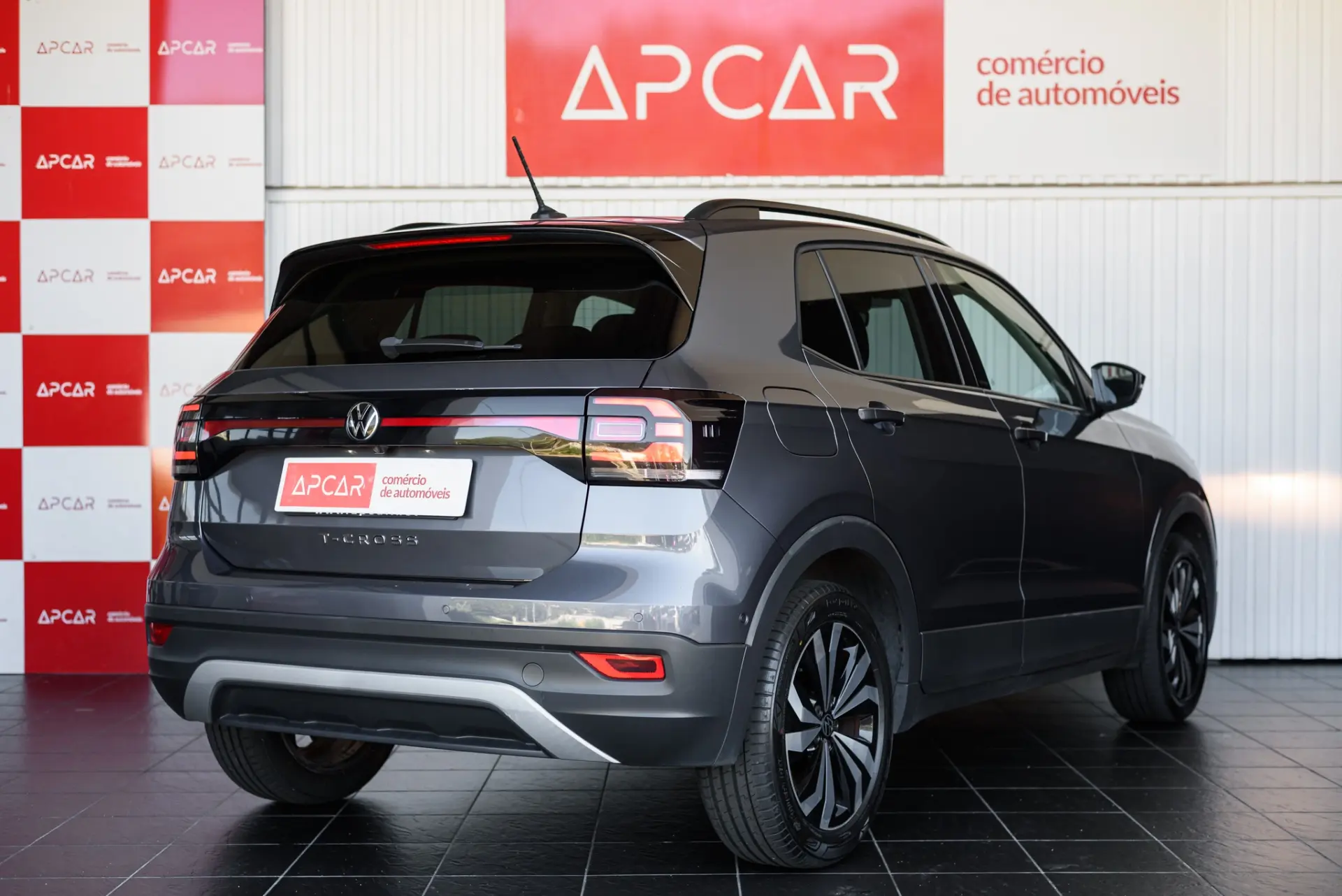 Volkswagen T-Cross 1.0 TSI Life 5