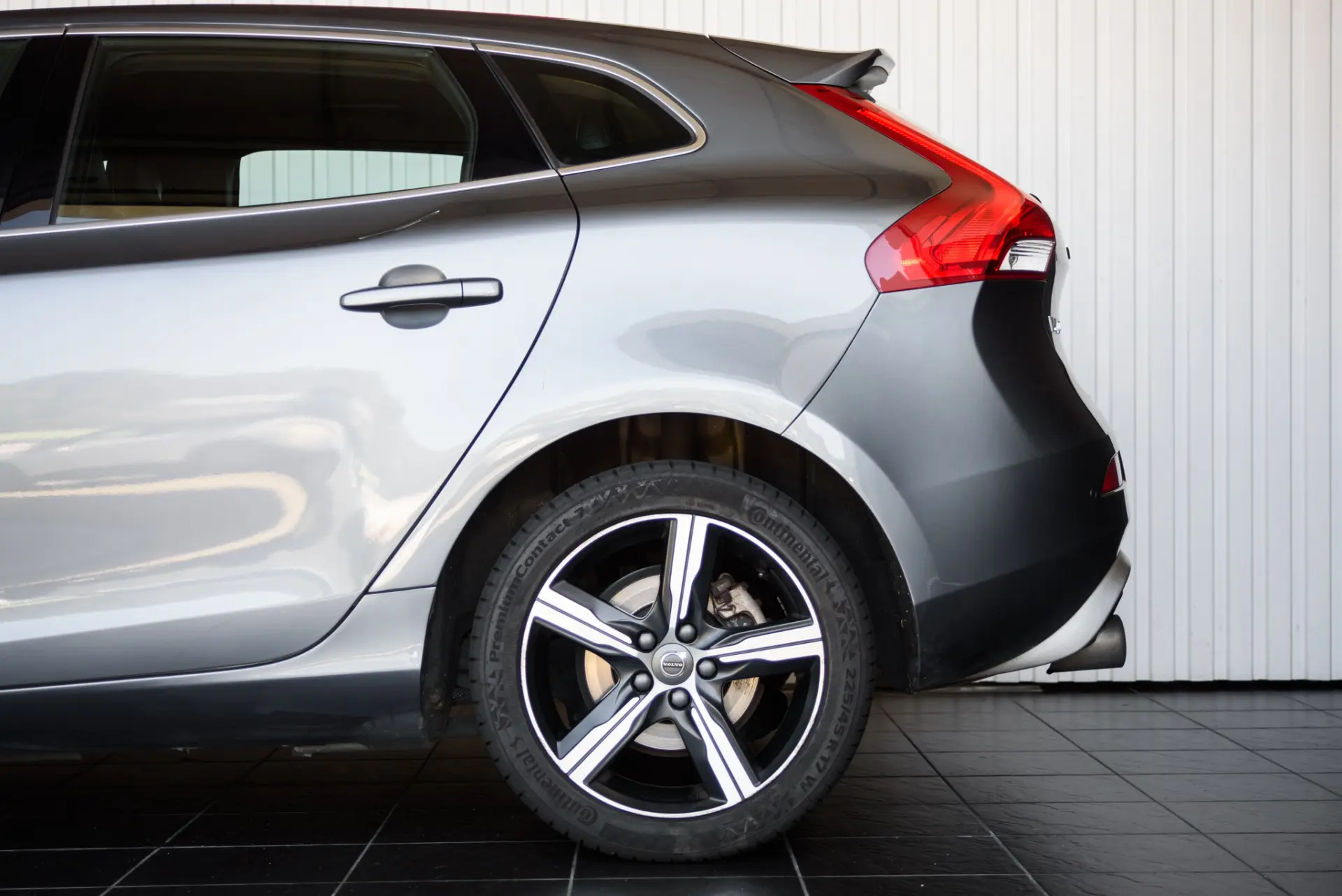 Volvo V40 1.5 T3 Sport Edition R Geartronic 10