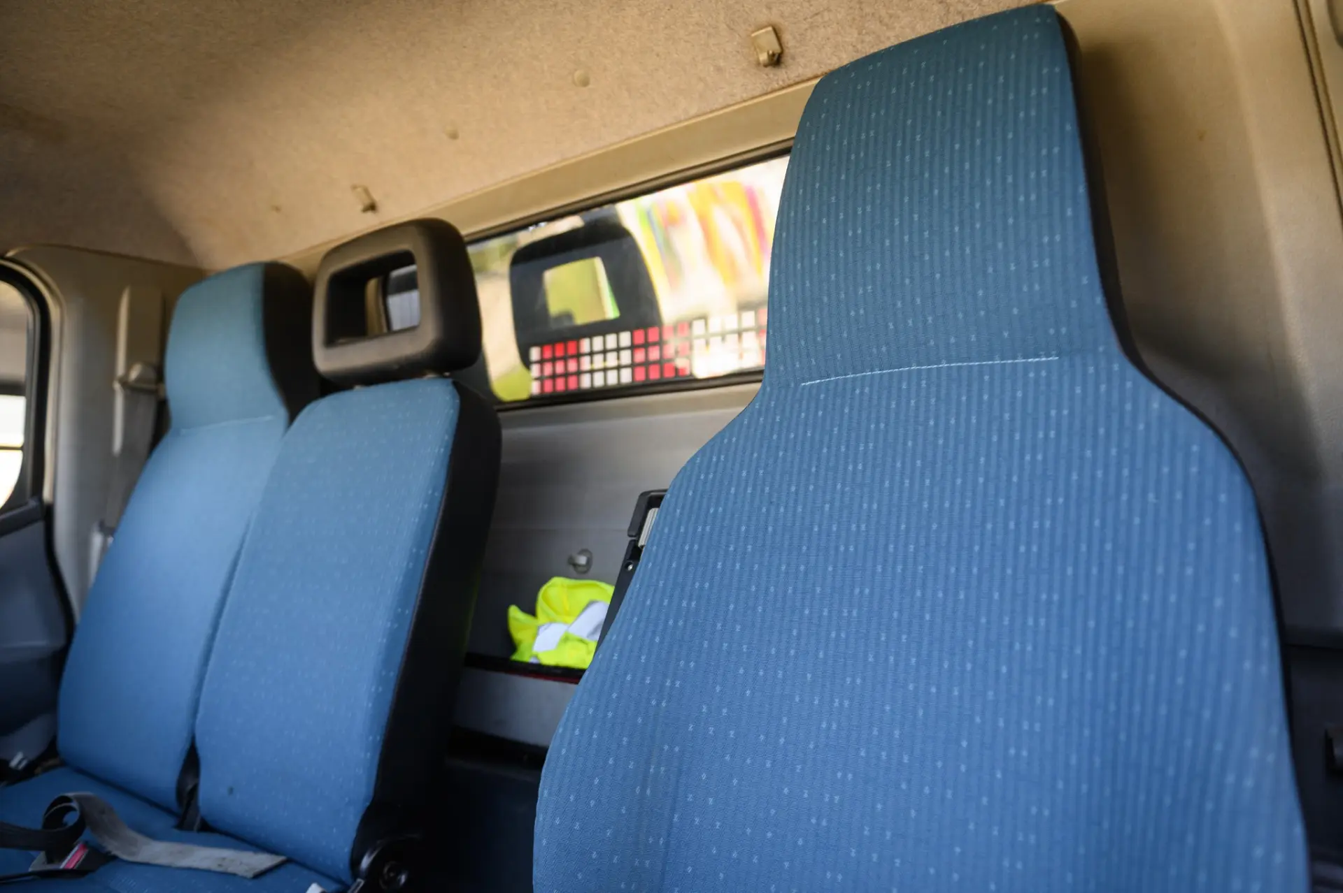 Mitsubishi Fuso Canter 3C13 23