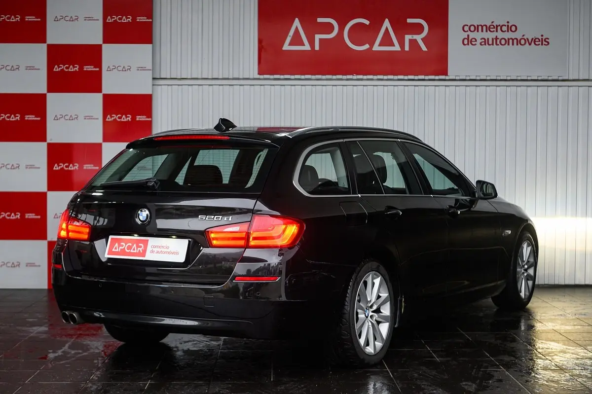 BMW 520 d Auto 3