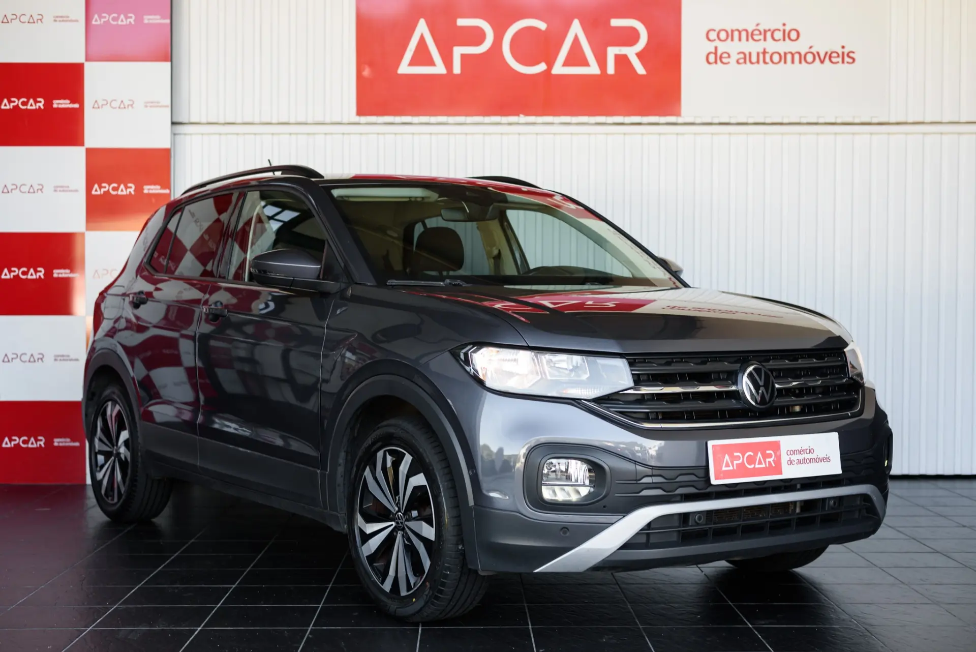 Volkswagen T-Cross 1.0 TSI Life 1