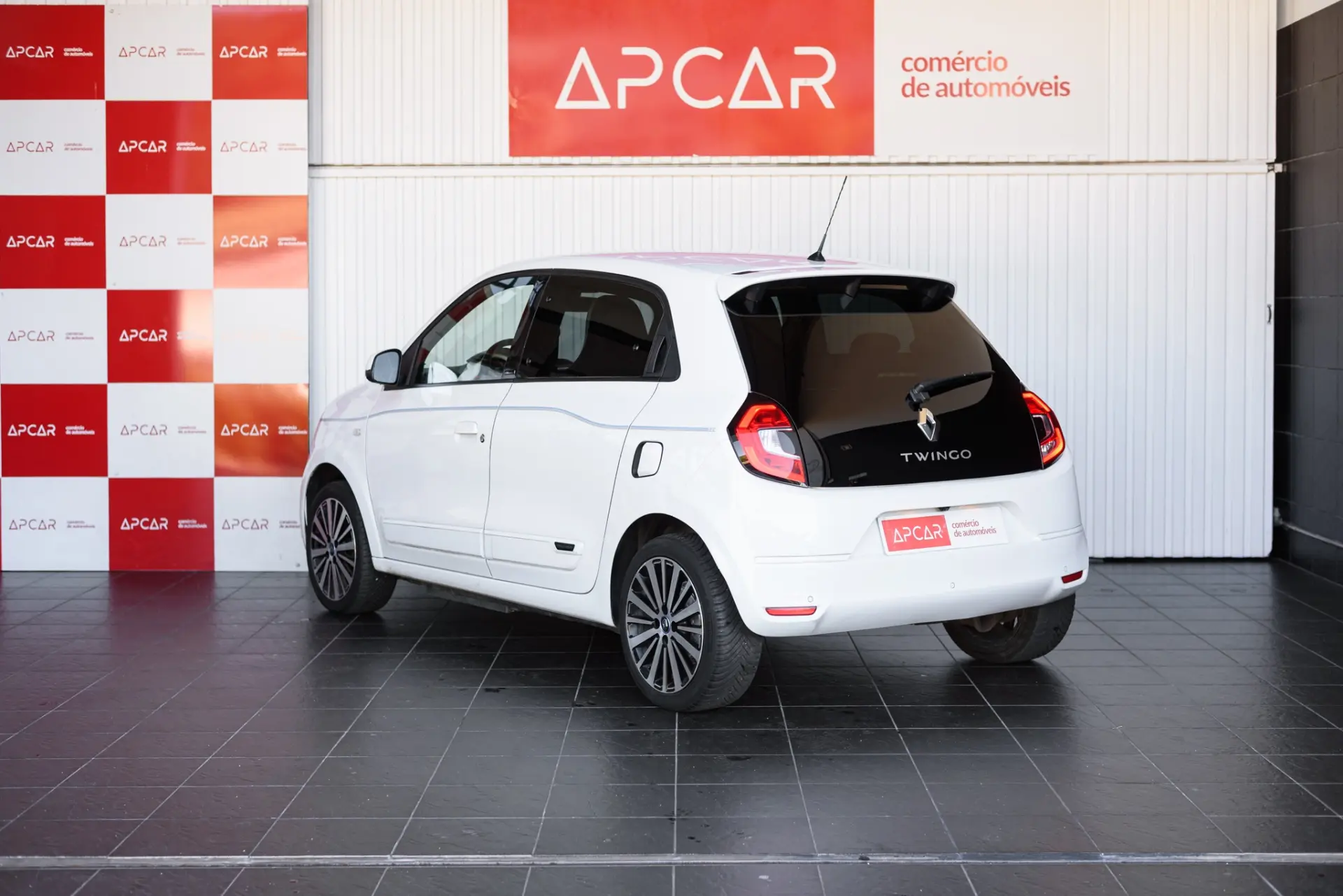 Renault Twingo E-Tech Techno 80 Urban Range 7