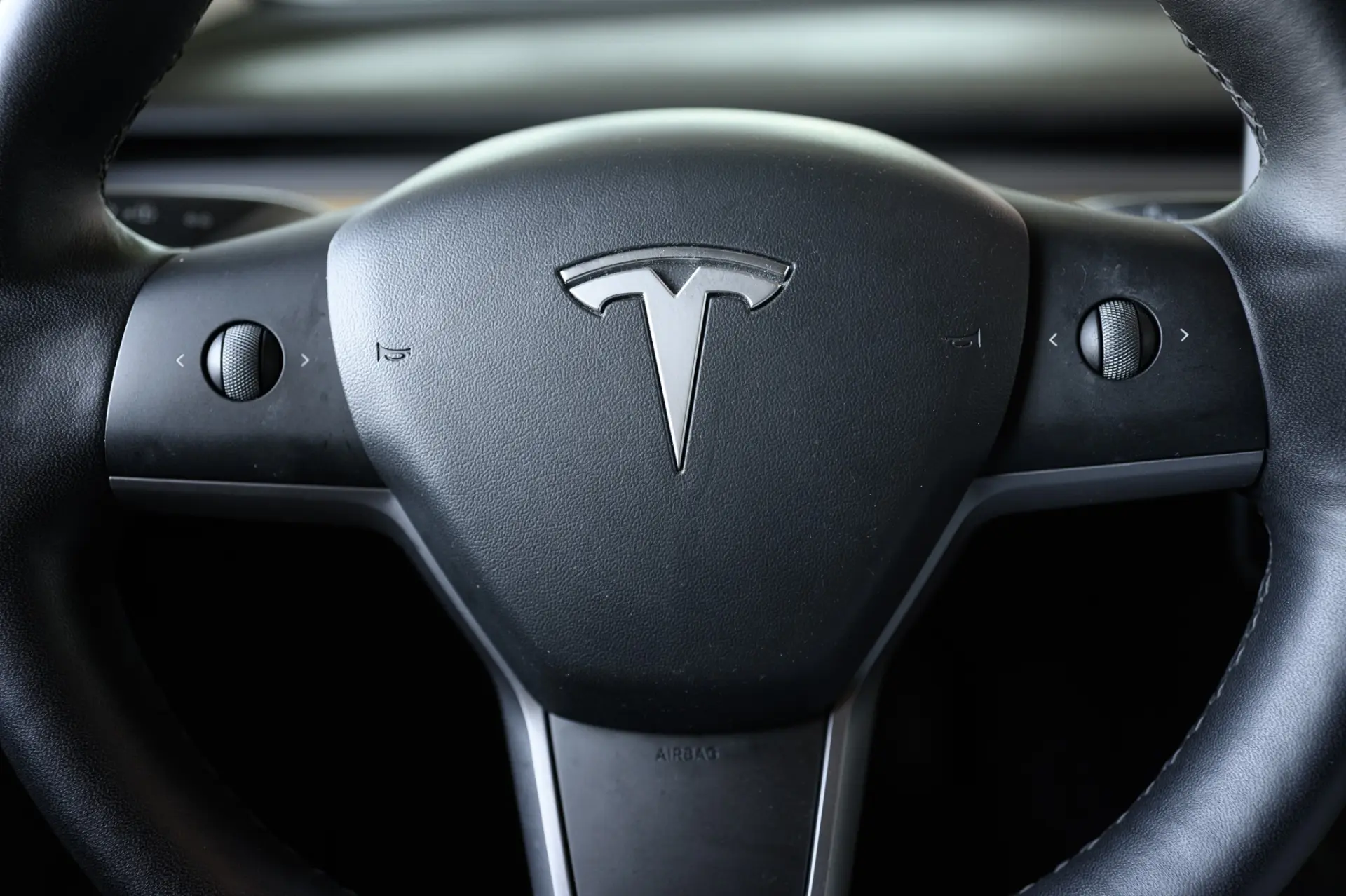 Tesla Model 3 Standard Range Plus RWD 24