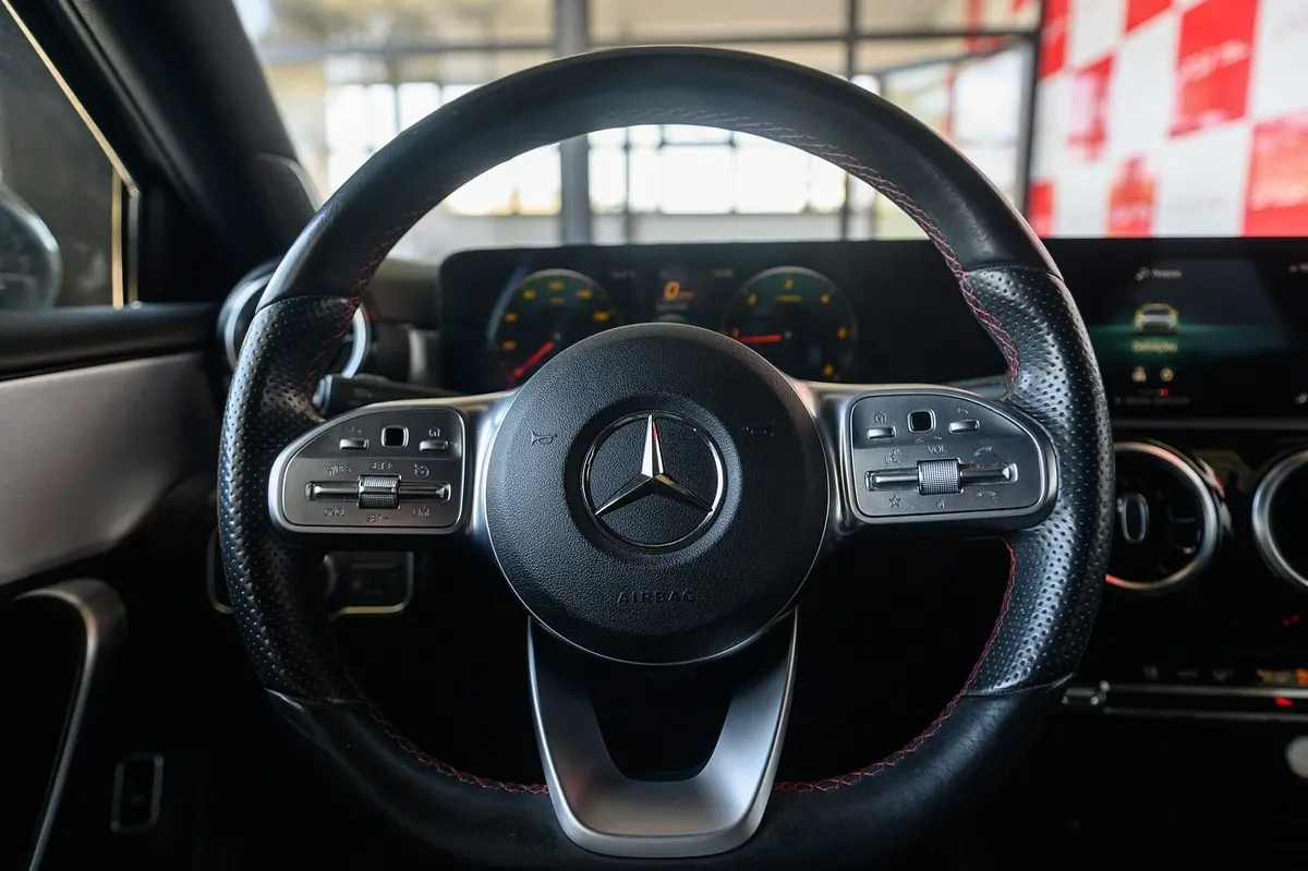 Mercedes-Benz A 180 Limousine d AMG Line Aut. 63