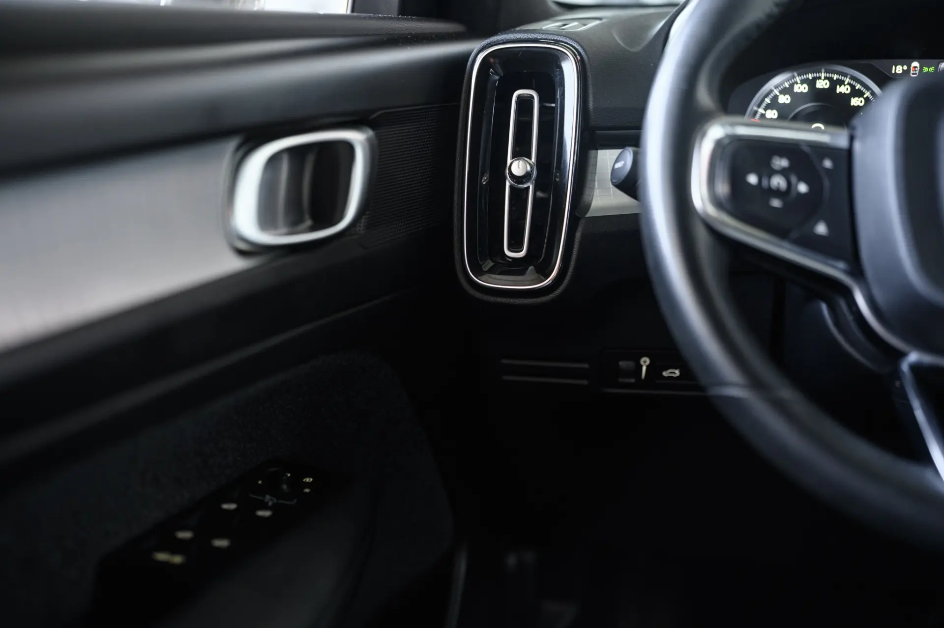 Volvo XC 40 1.5 T4 PHEV Core 30