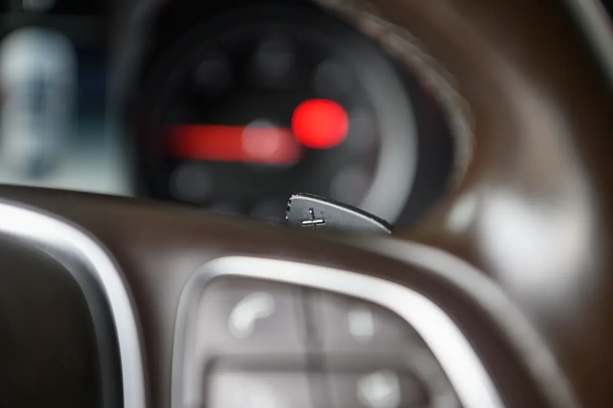 Mercedes-Benz GLC 250 d AMG Line 4-Matic 38