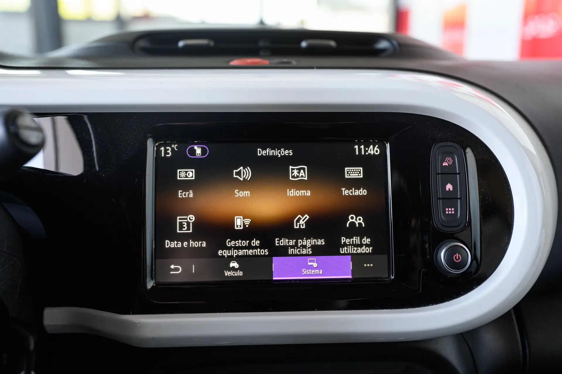 Renault Twingo E-Tech Techno 80 Urban Range 32
