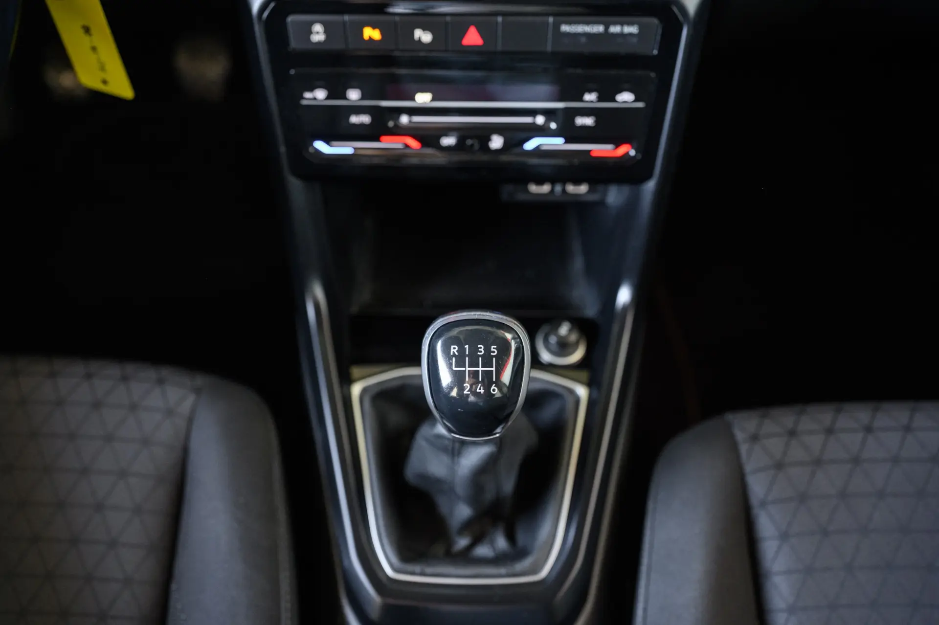 Volkswagen T-Cross 1.0 TSI Life 42