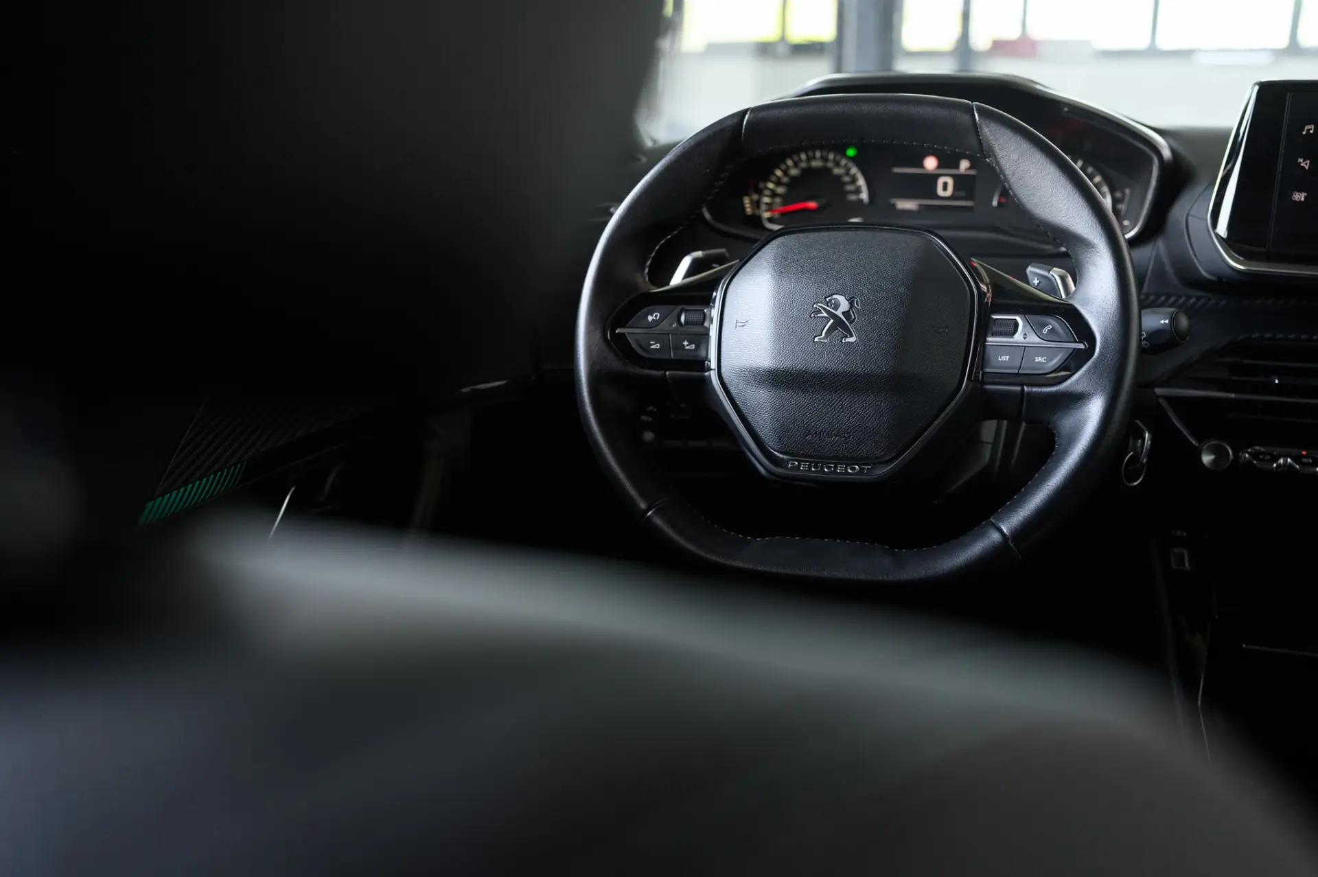 Peugeot 2008 1.2 PureTech Allure EAT8 47