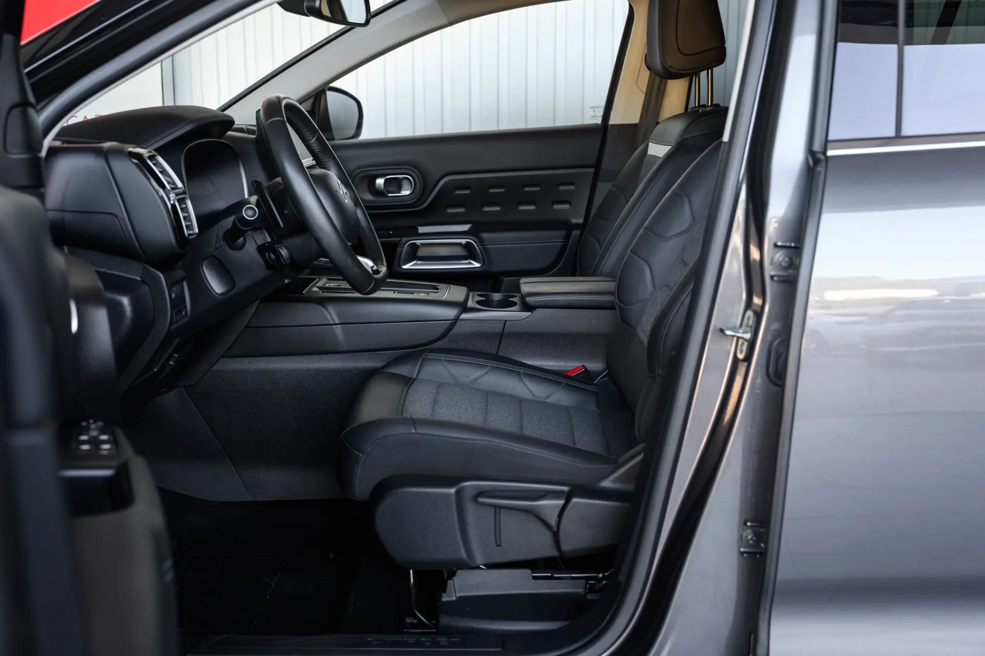 Citroen C5 Aircross Hybrid 136 ë-DSC6 PLUS 26
