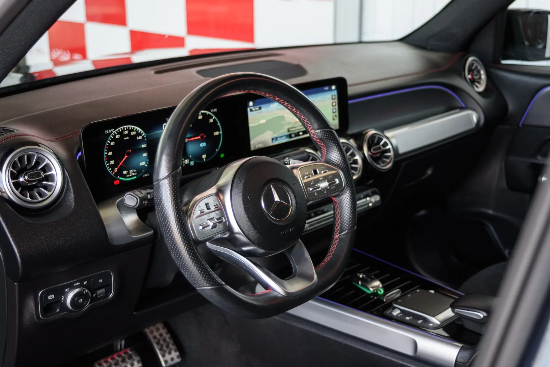 Mercedes-Benz EQB 350 4Matic AMG Line 22