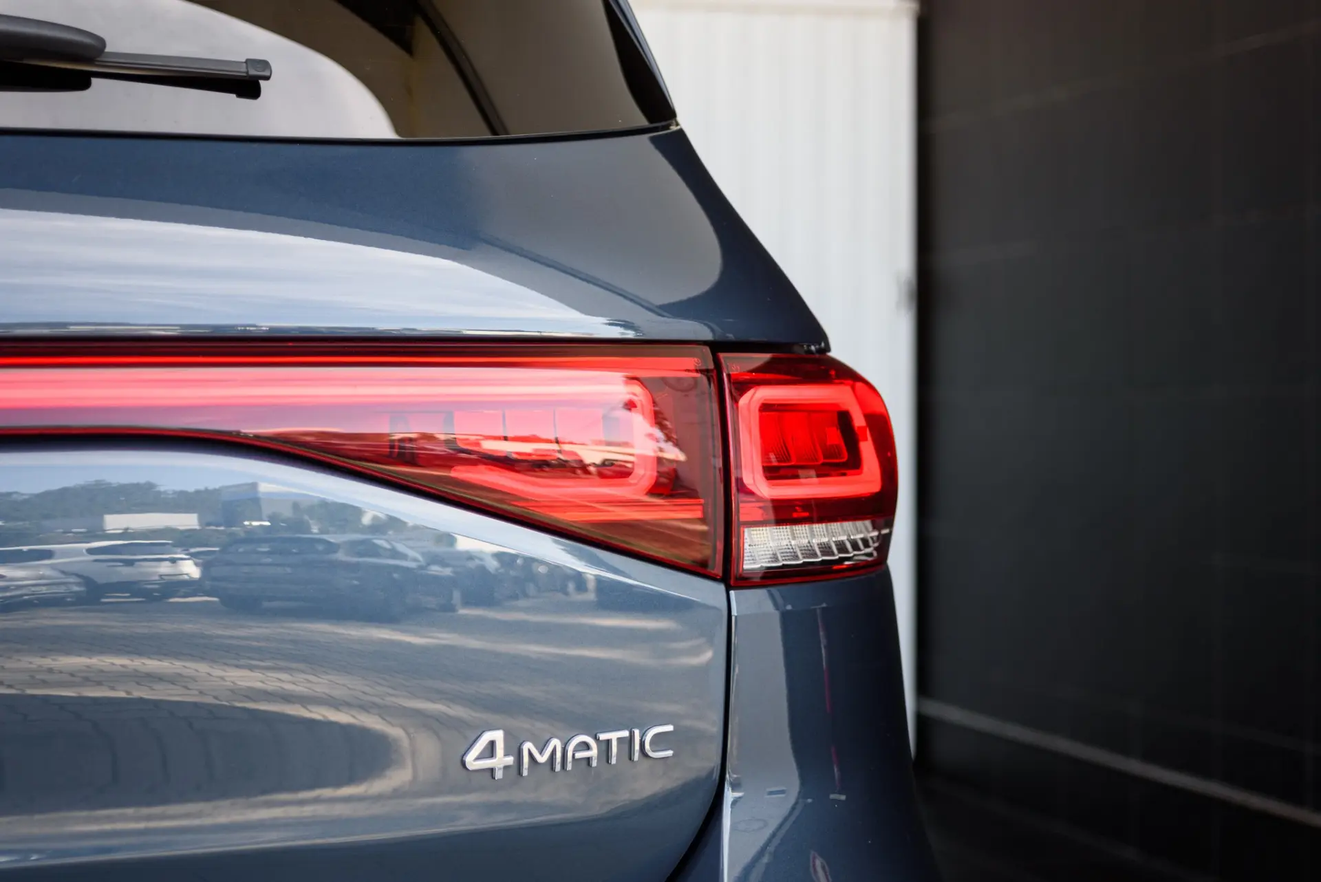 Mercedes-Benz EQB 350 4Matic AMG Line 18