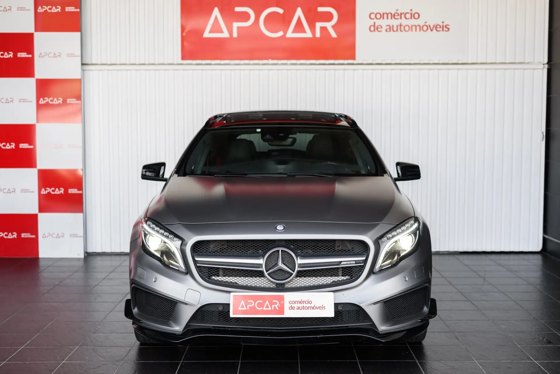 Mercedes-Benz GLA 45 AMG 4-Matic 23
