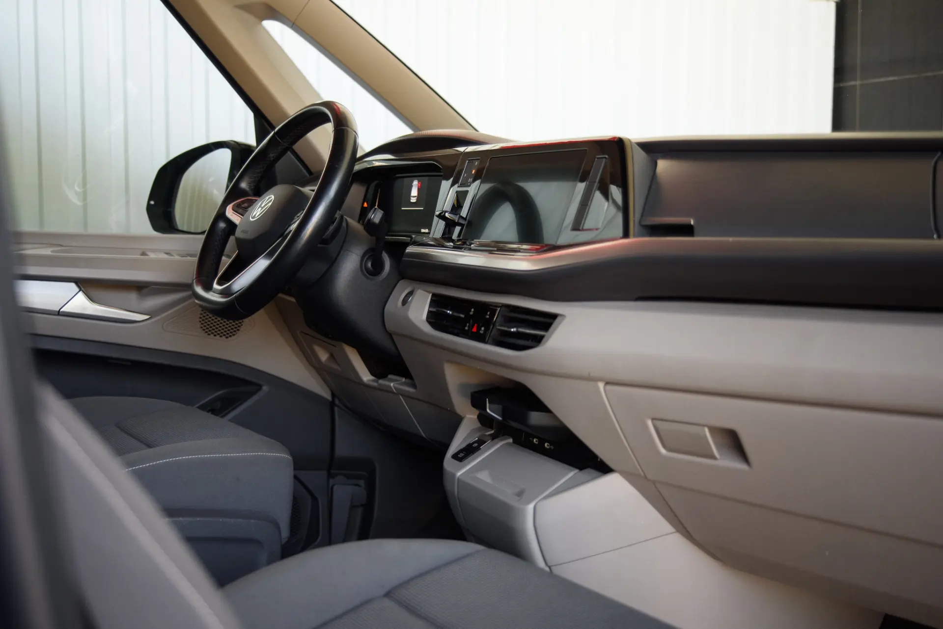 Volkswagen Multivan 1.4 TSI e-Hybrid Life DSG 25