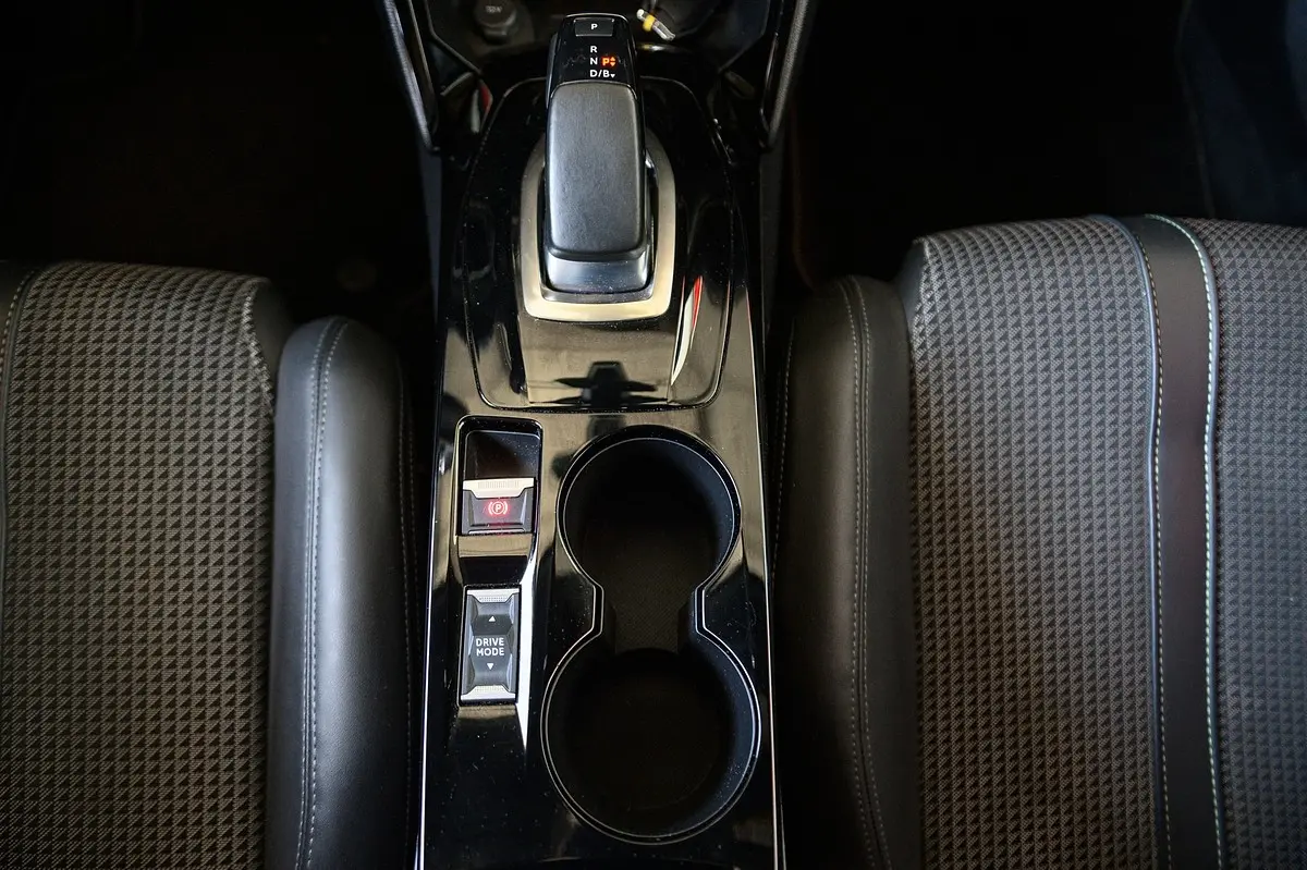 Peugeot e-2008 50 kWh GT Pack 57