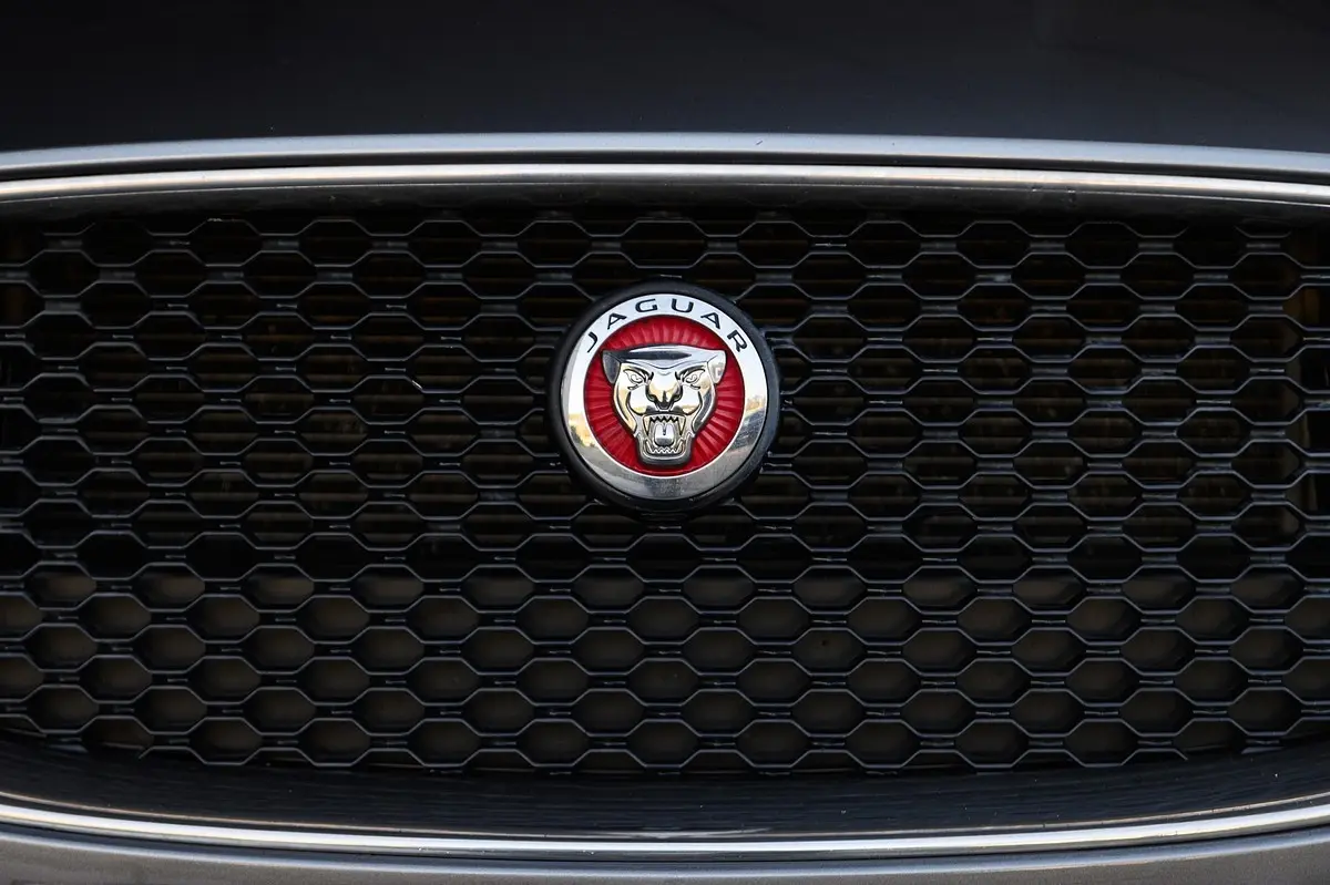 Jaguar XF 2.0 D R-Sport Aut. 10