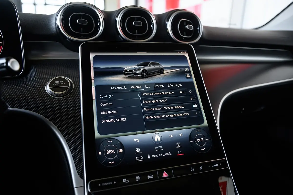 Mercedes-Benz C 300 e AMG Line 68