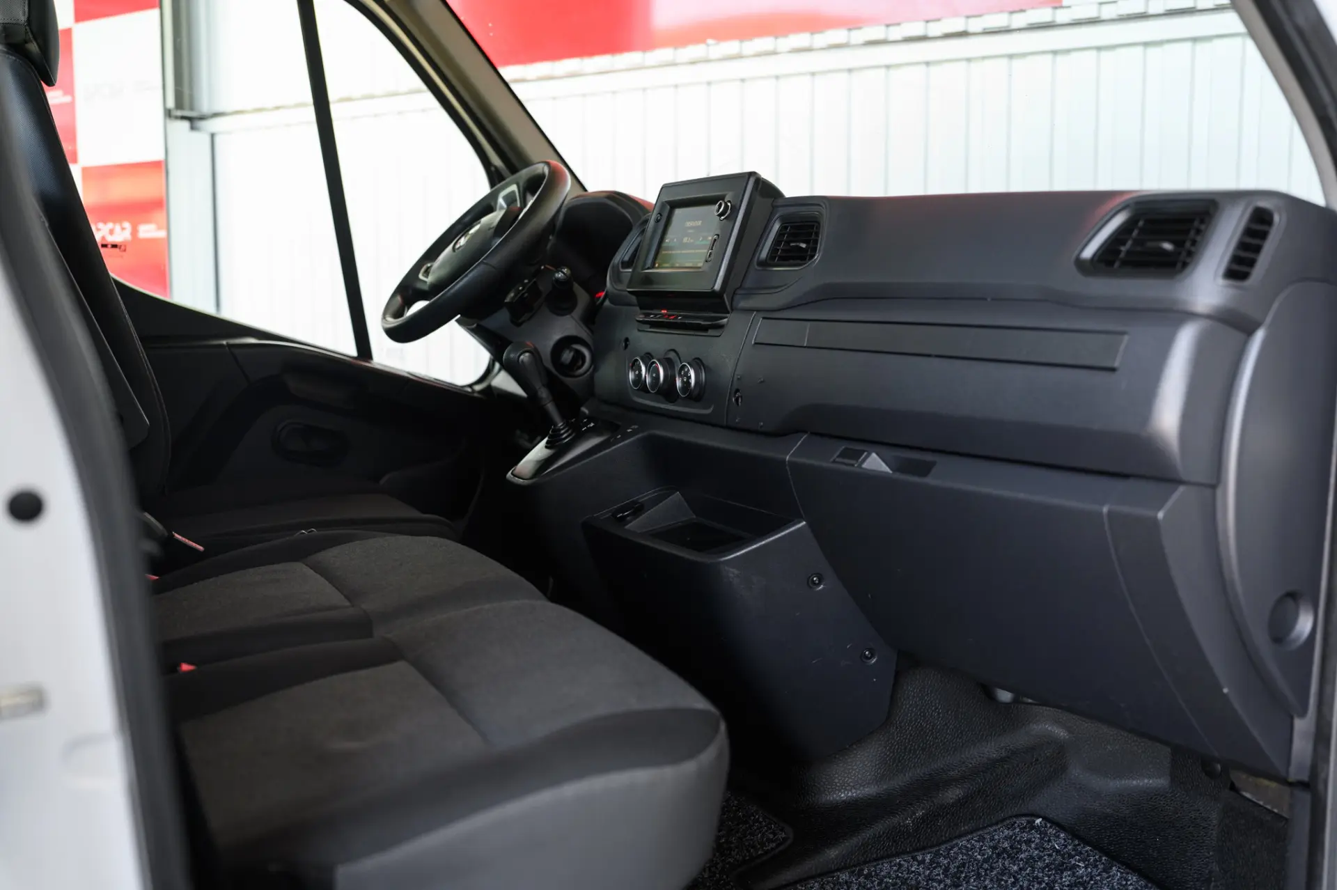 Renault Master L4 2.3 dCi Single Cab 3.5T 26