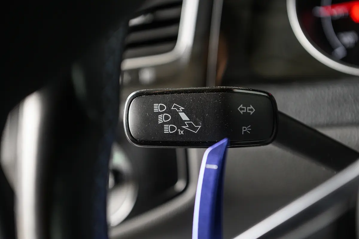 Volkswagen Golf 1.4 GTE Plug-in-Hybrid DSG 42