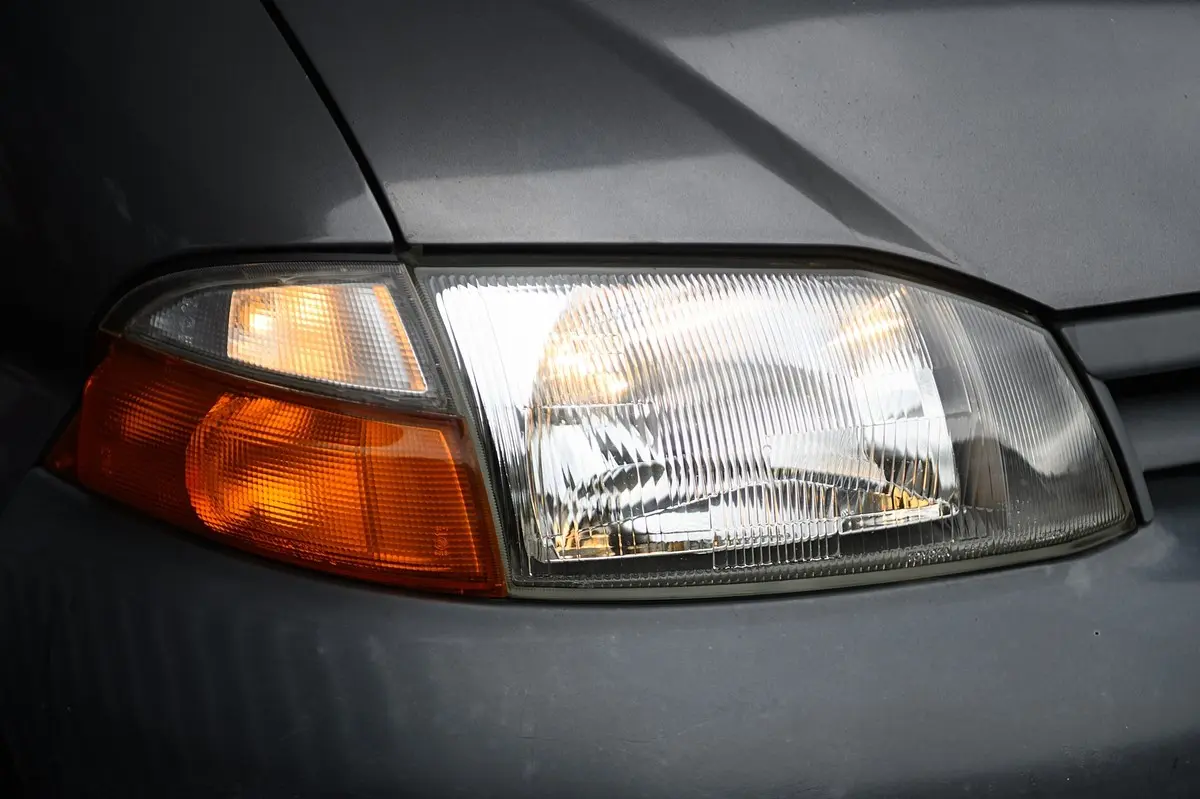 Toyota HiAce 2.4 D LXH12LG 12