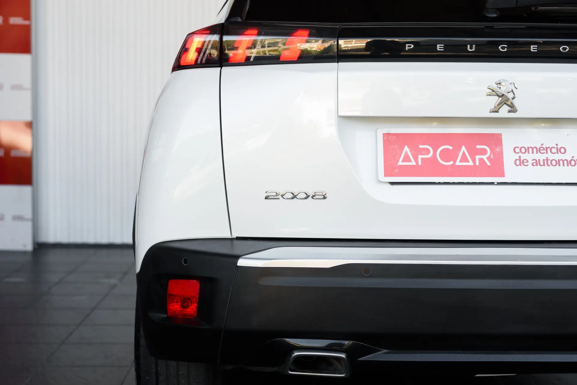Peugeot 2008 1.2 PureTech Allure EAT8 15