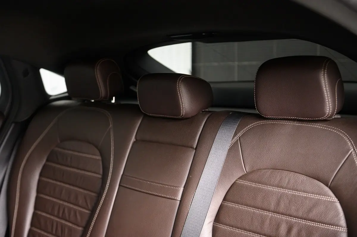 Mercedes-Benz GLC 250 d AMG Line 4-Matic 31