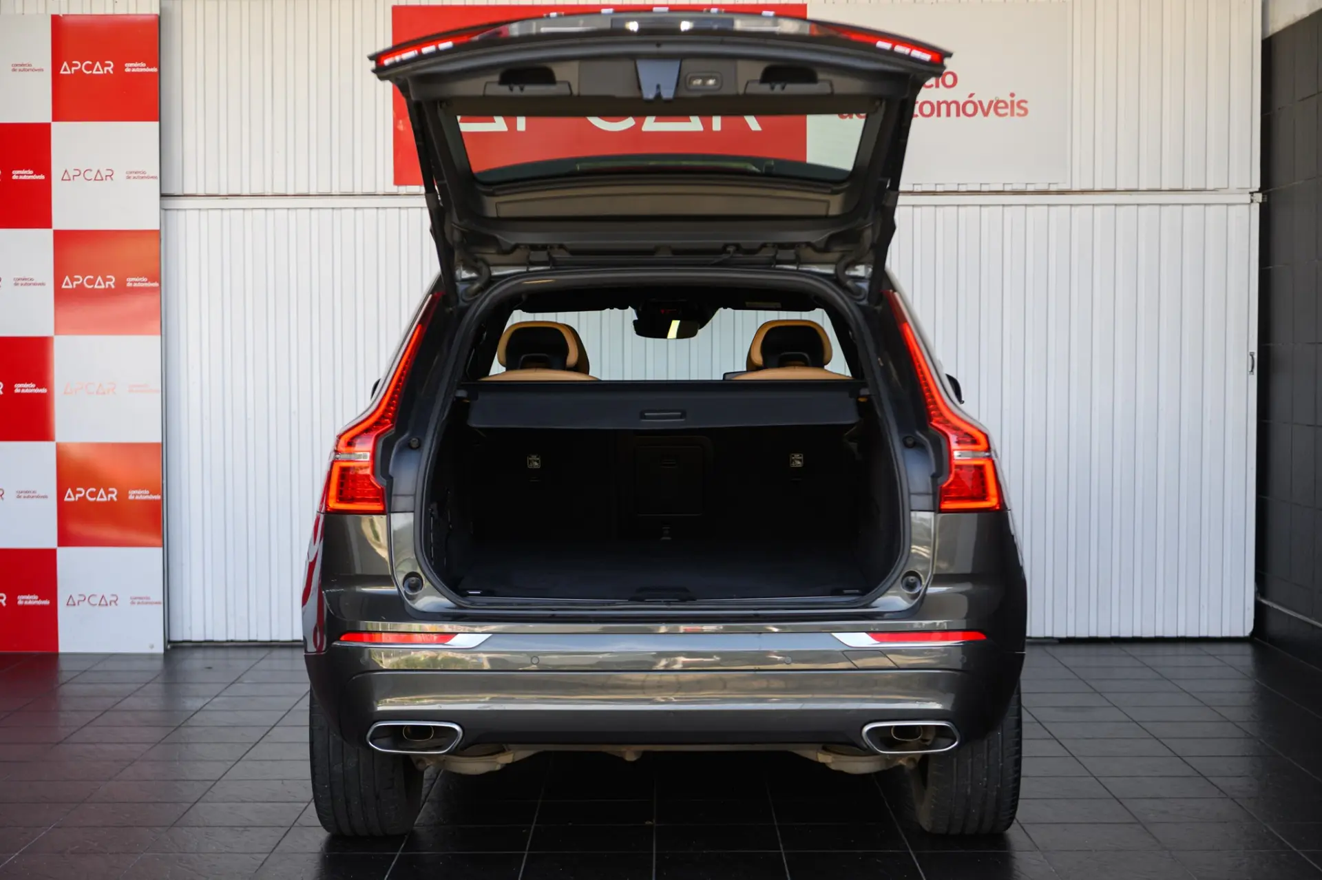 Volvo XC 60 2.0 D4 Inscription AWD Geartronic 19