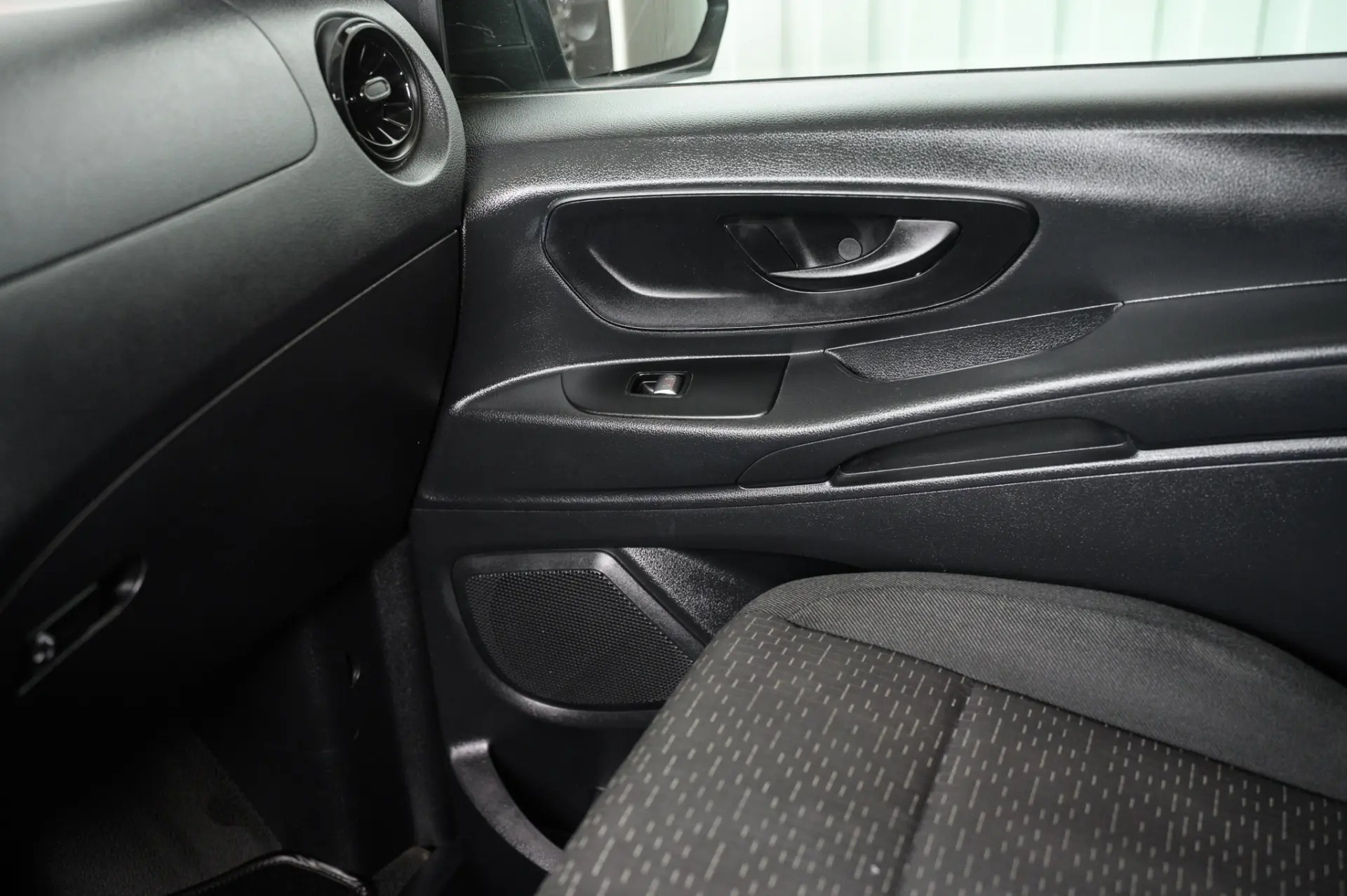 Mercedes-Benz Vito Tourer 114 CDi/32 Pro 28