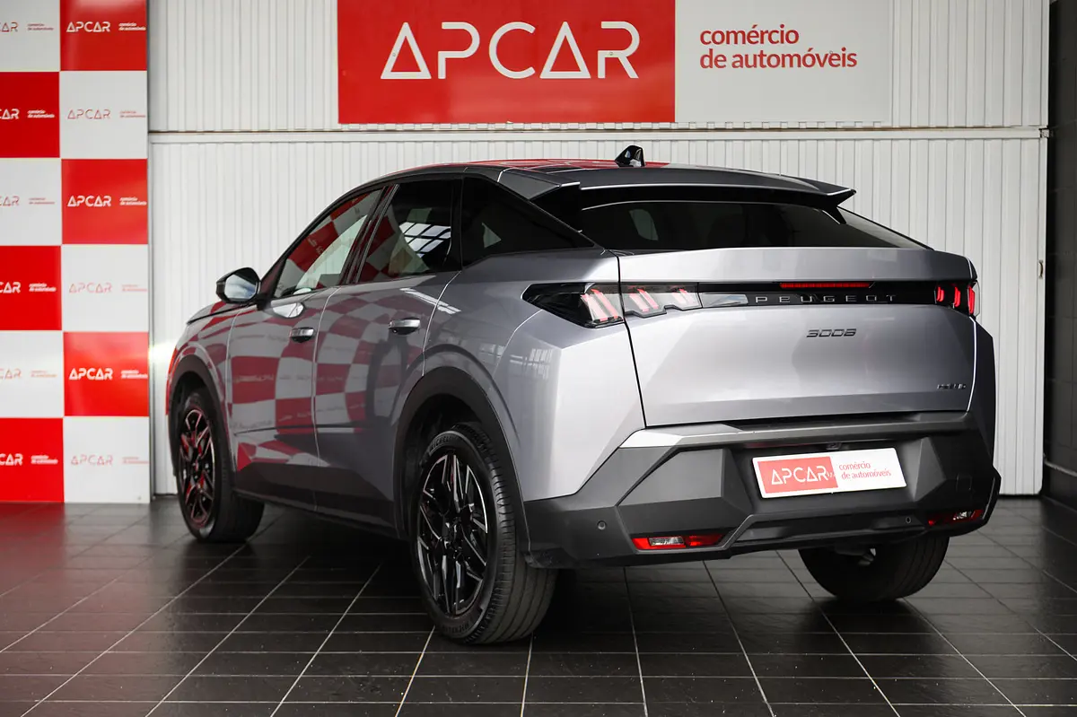 Peugeot 3008 1.2 Hybrid Allure e-DCS6 17
