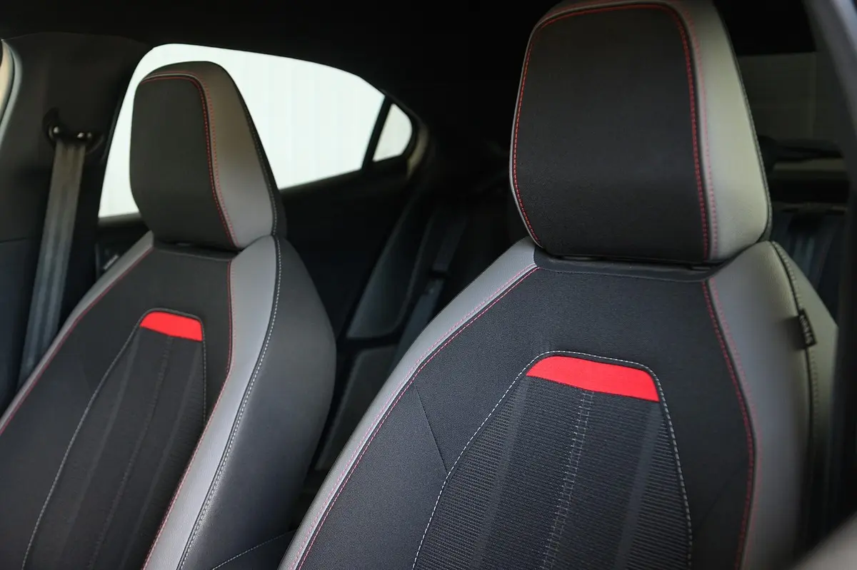 Opel Mokka 1.2 T GS Line AT 23