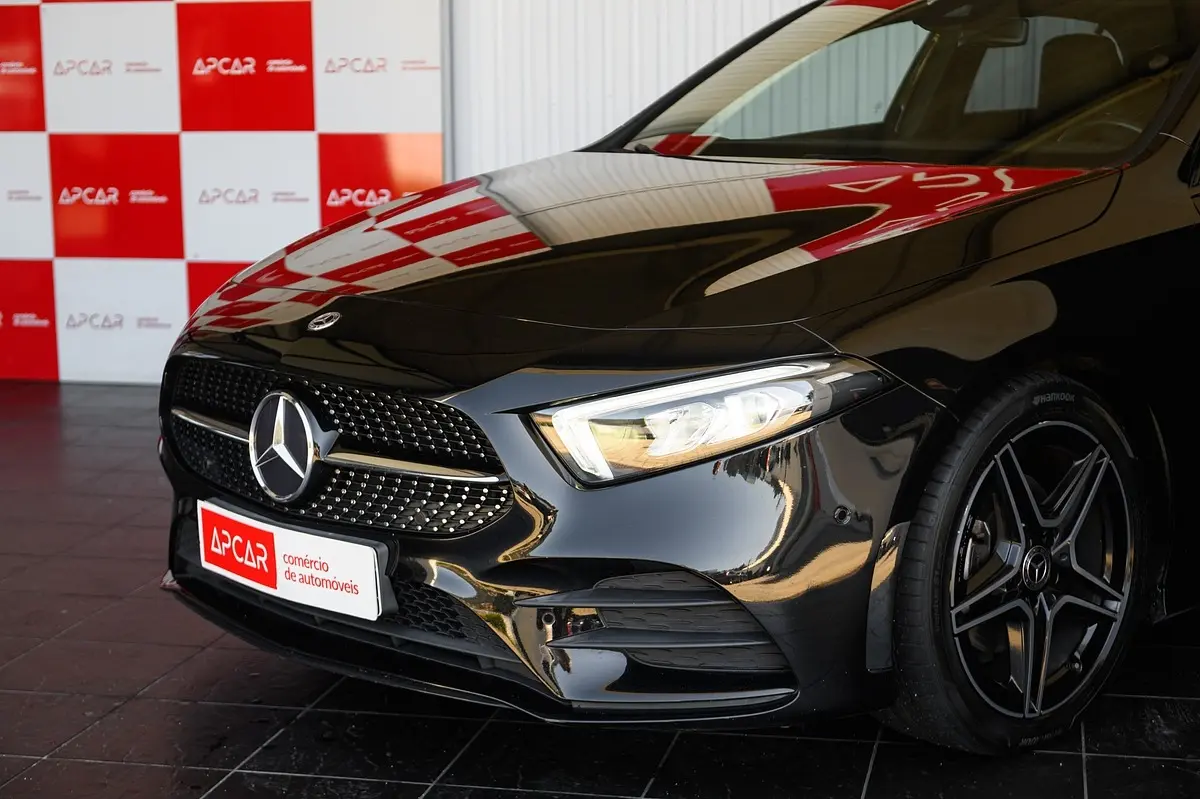 Mercedes-Benz A 180 d AMG Line Aut. 11