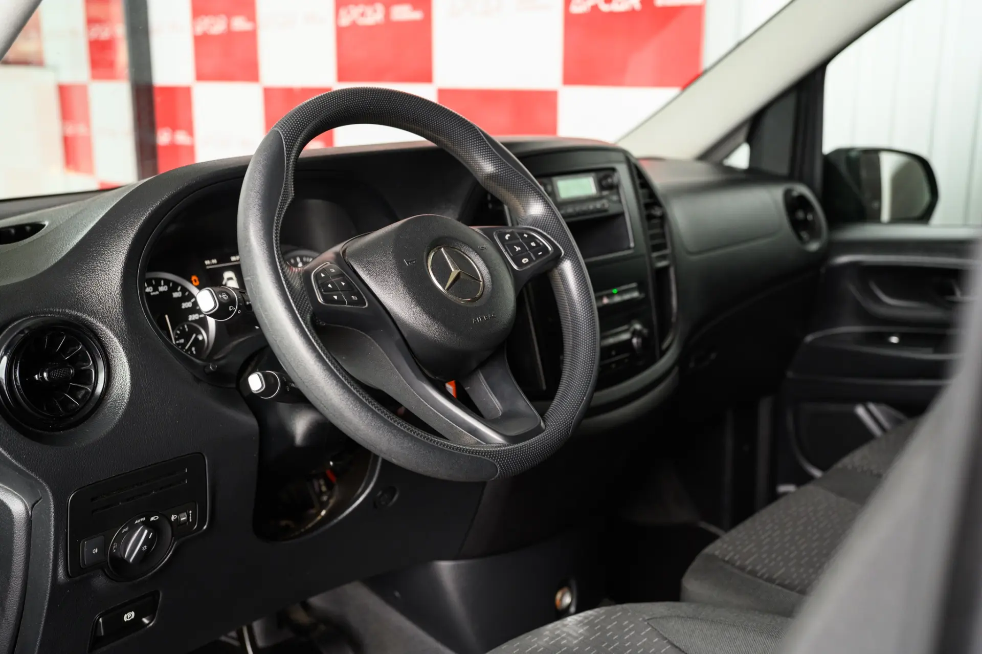 Mercedes-Benz Vito Tourer 114 CDi/32 Pro 23