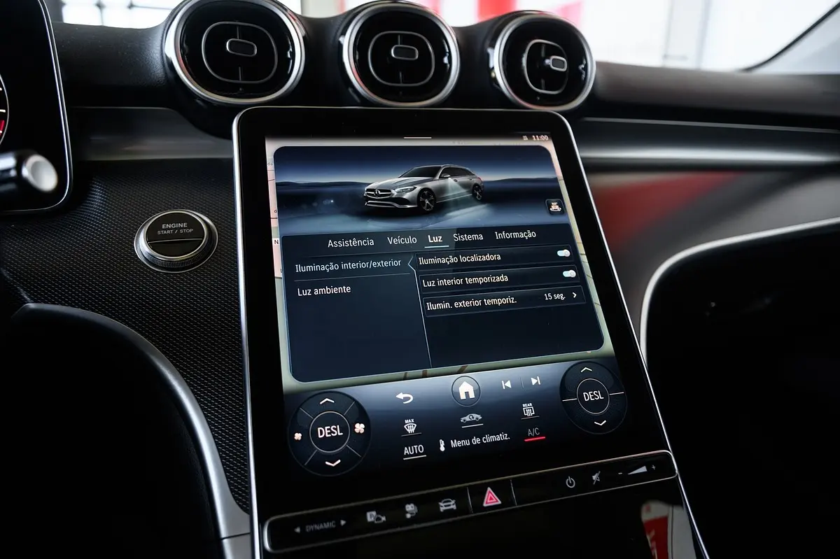 Mercedes-Benz C 300 e AMG Line 69