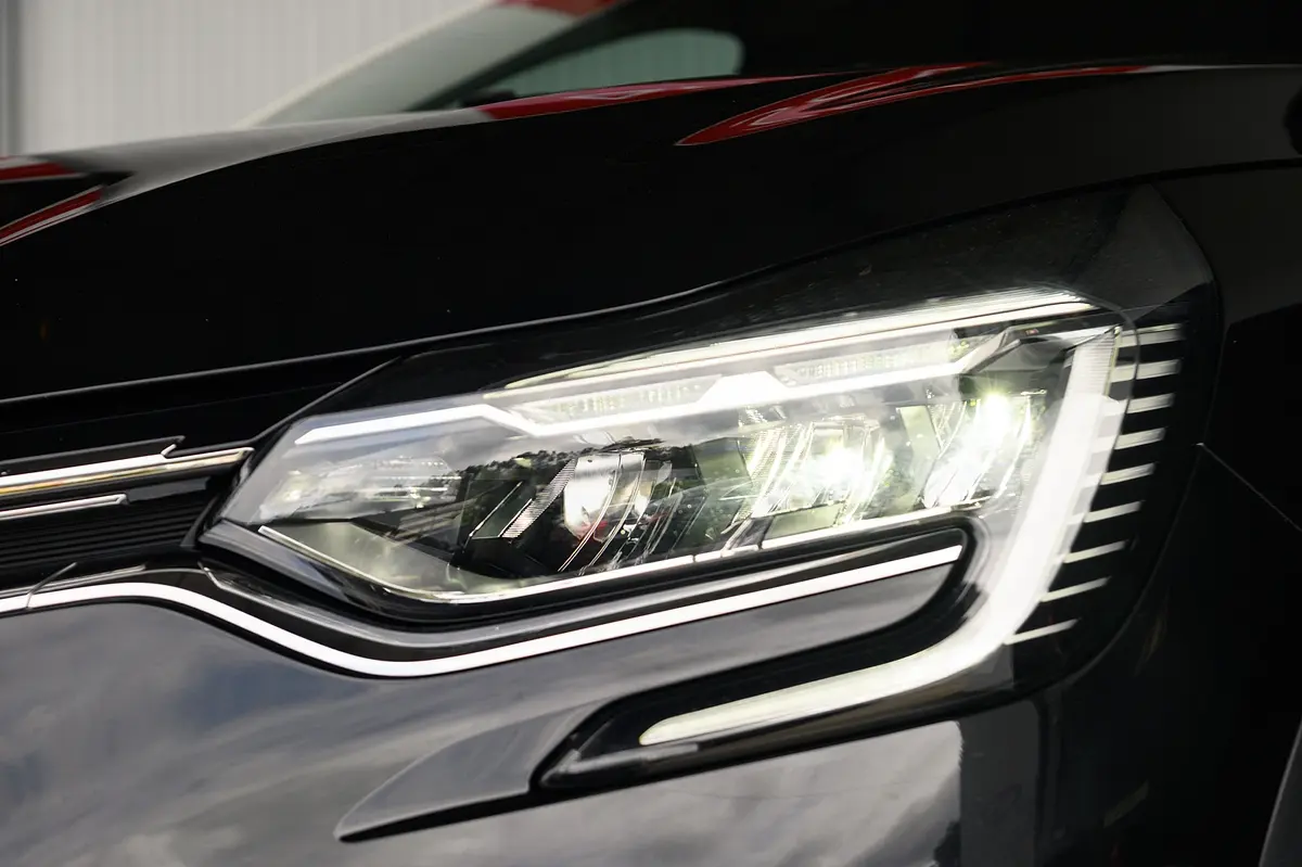 Renault Captur 1.0 TCe Techno 14