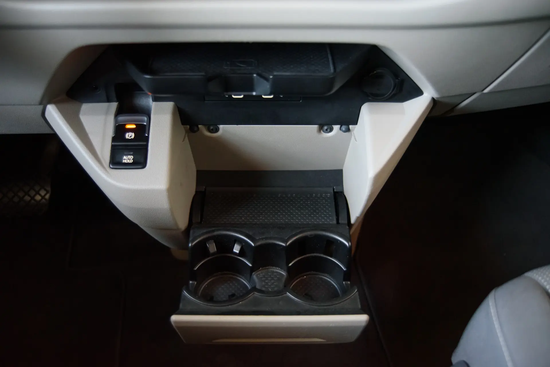 Volkswagen Multivan 1.4 TSI e-Hybrid Life DSG 35