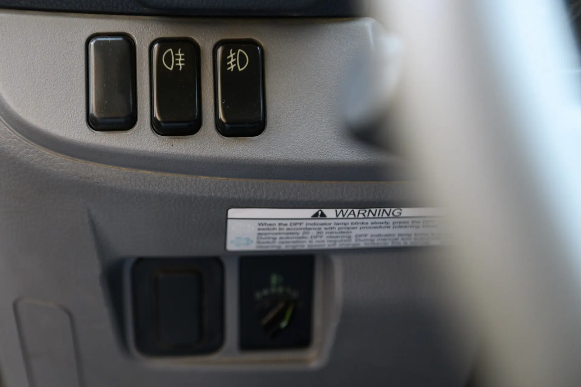 Mitsubishi Fuso Canter 3C13 27