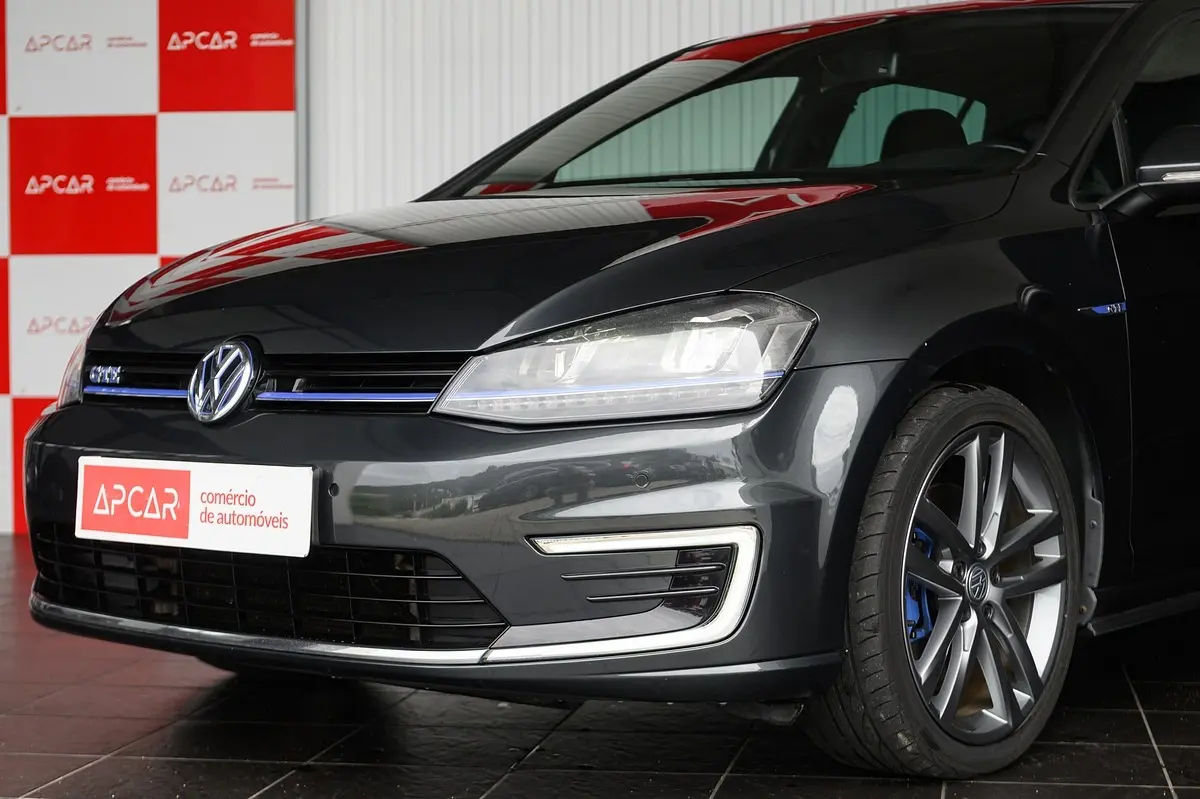 Volkswagen Golf 1.4 GTE Plug-in-Hybrid DSG 12